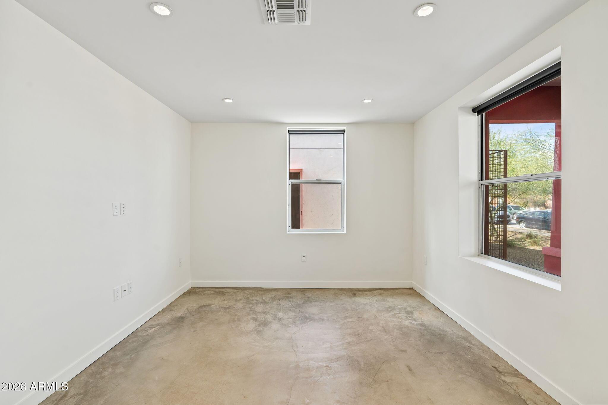 1337 E Polk Street 10