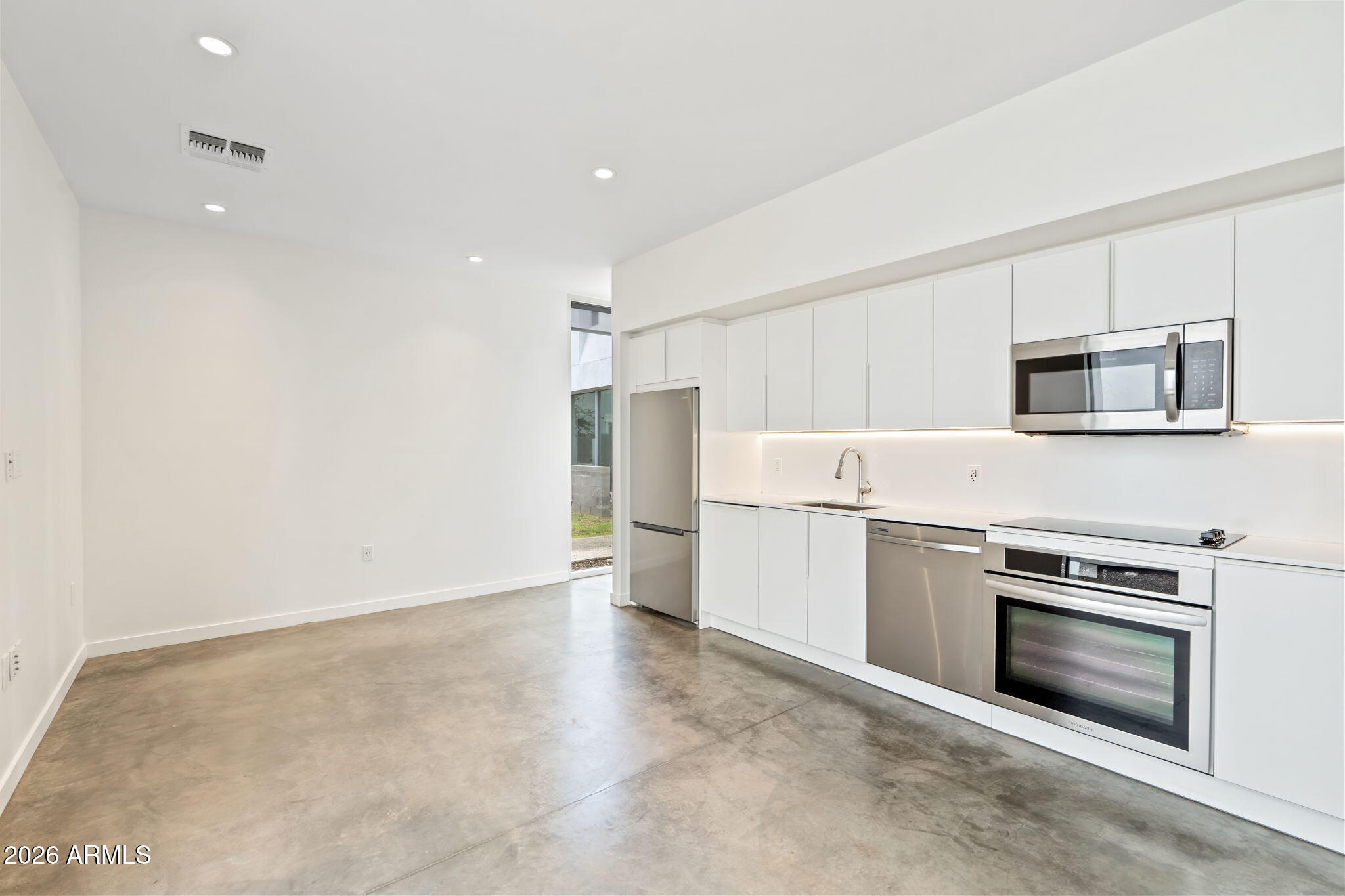 1337 E Polk Street 7