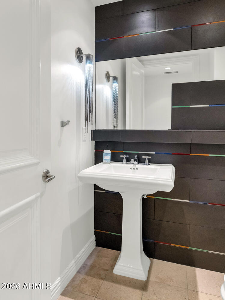 7181 E CAMELBACK Road 707