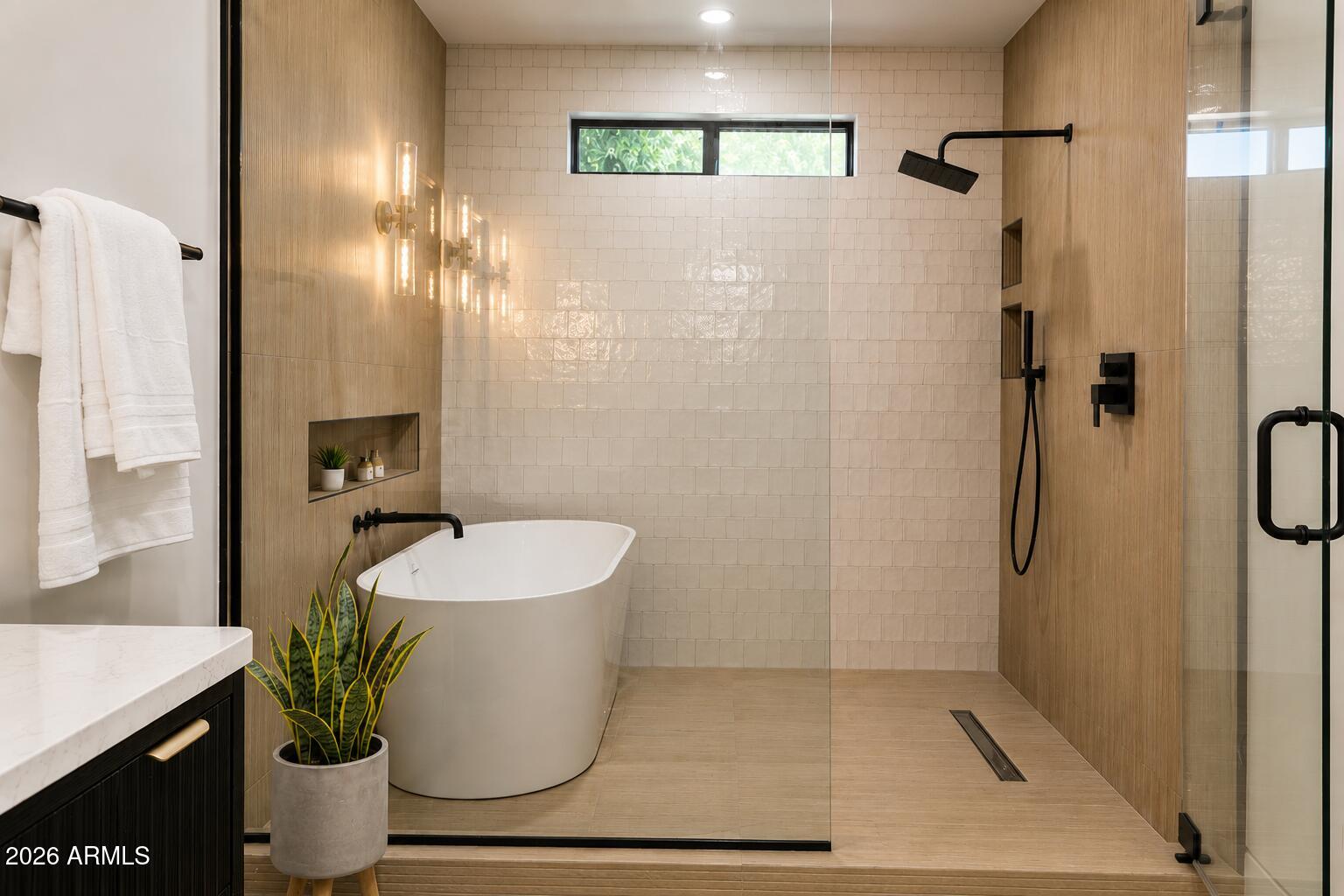 4224 N 35TH Place