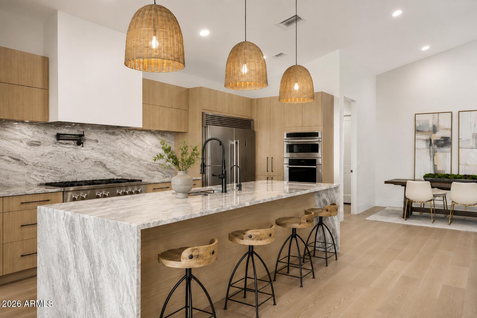 4224 N 35TH Place