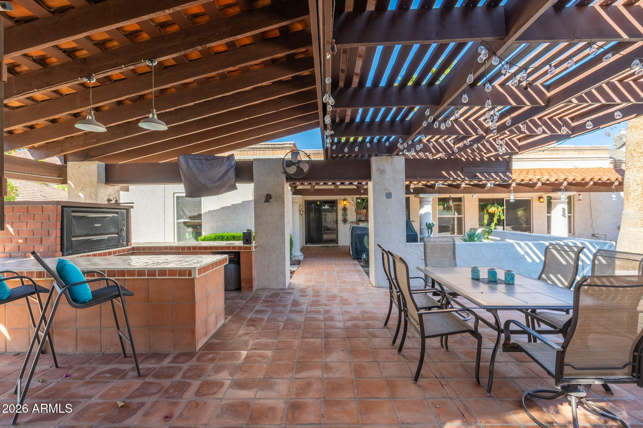 1825 E ELMWOOD Street