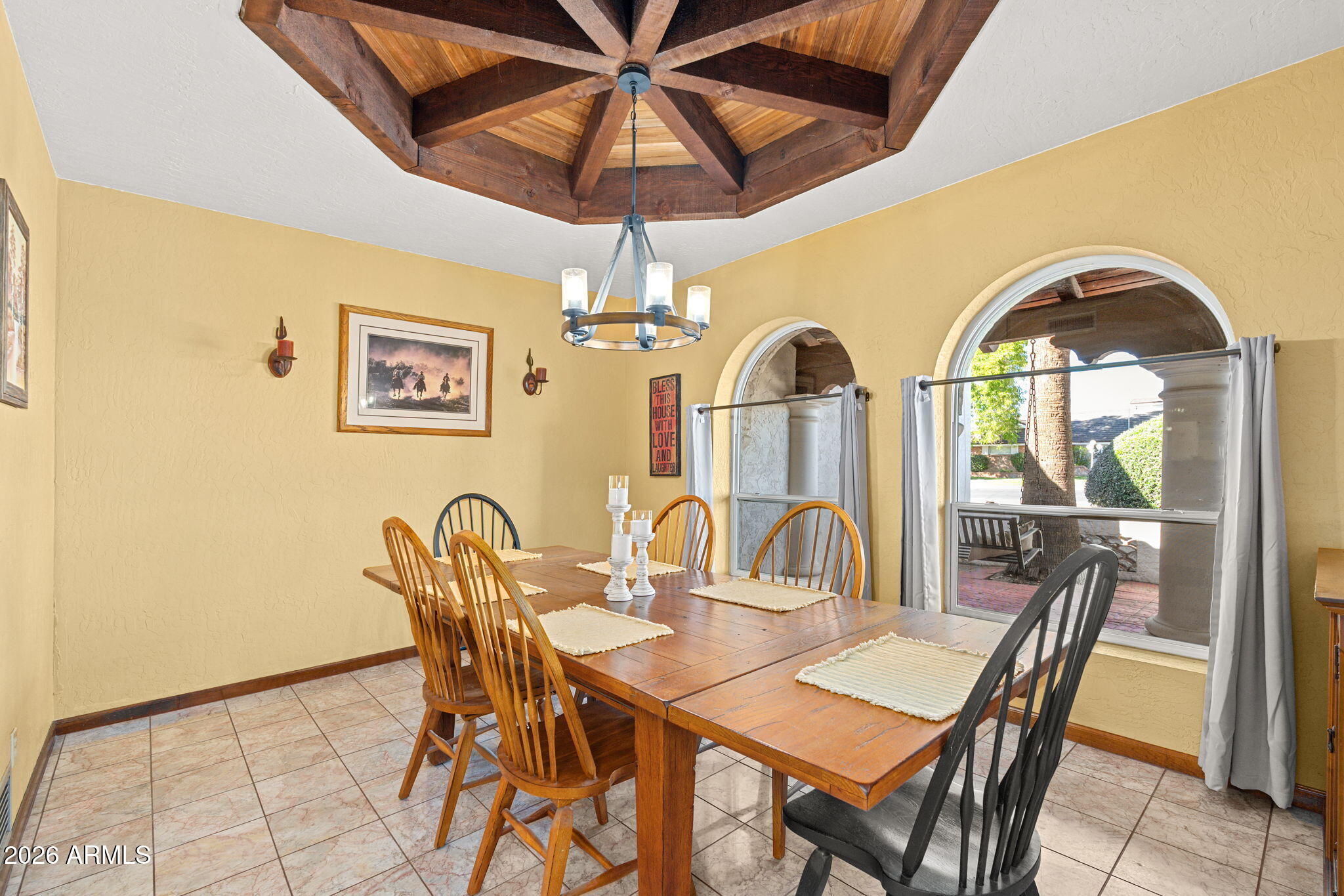 1825 E ELMWOOD Street