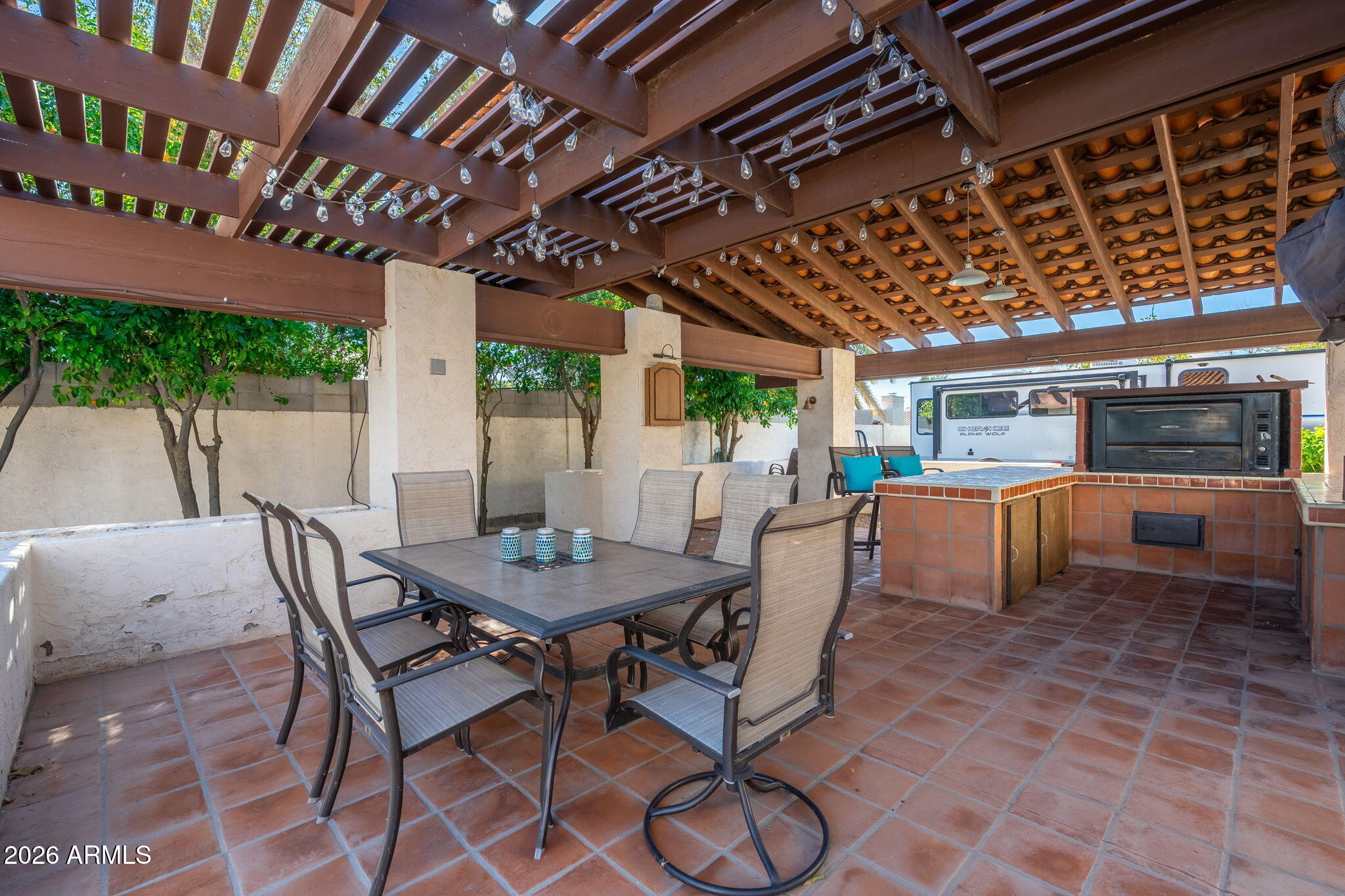 1825 E ELMWOOD Street