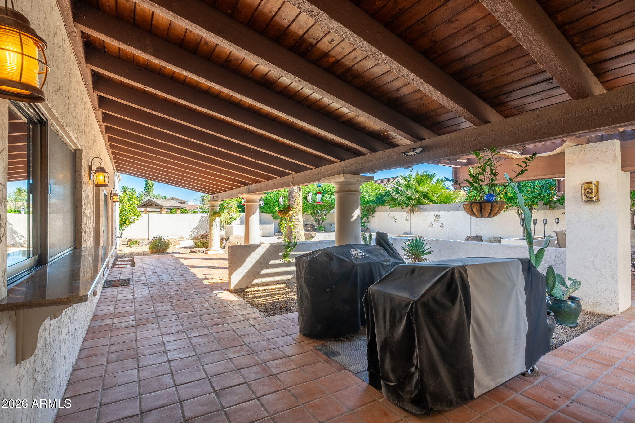 1825 E ELMWOOD Street