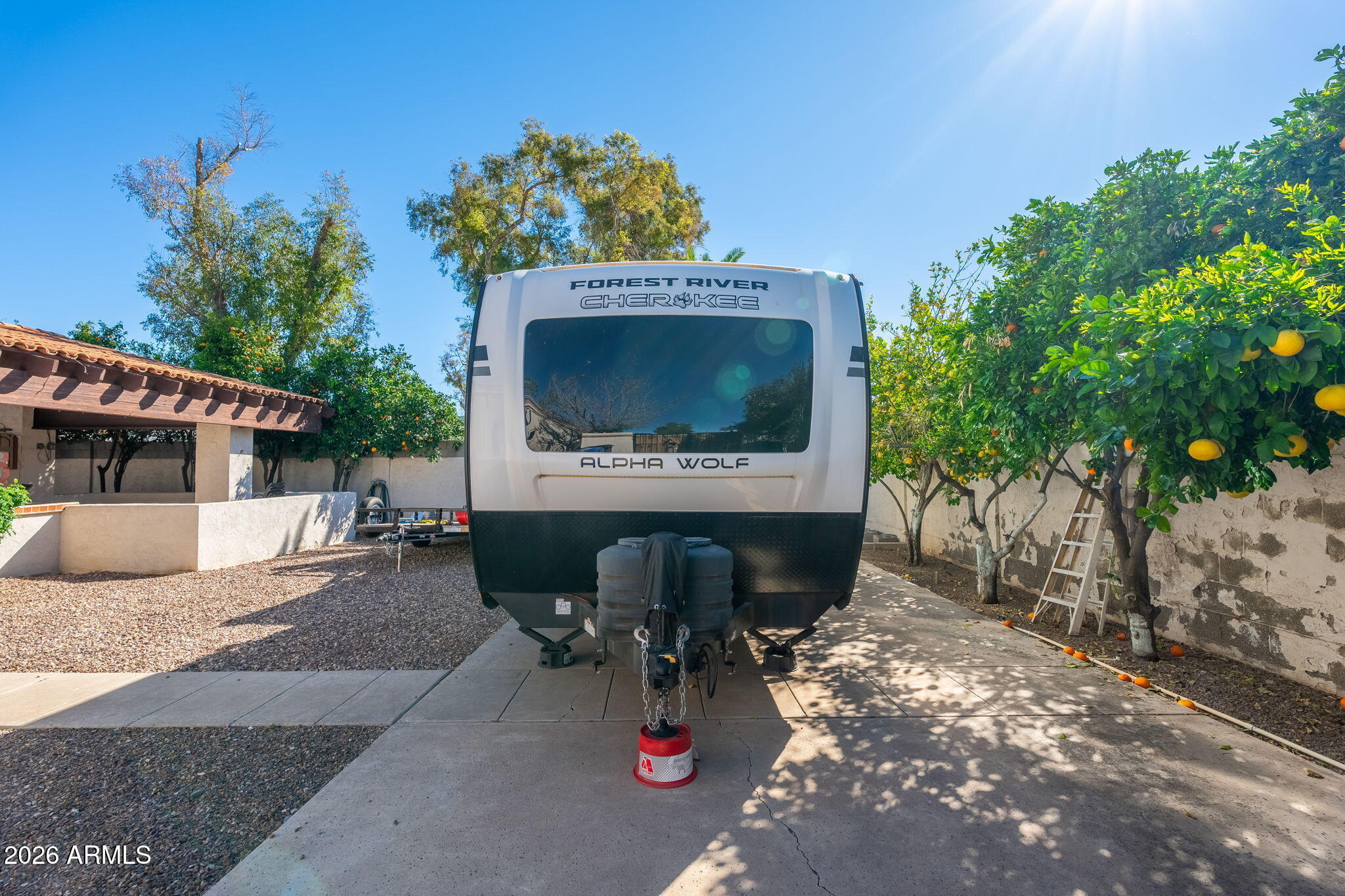 1825 E ELMWOOD Street