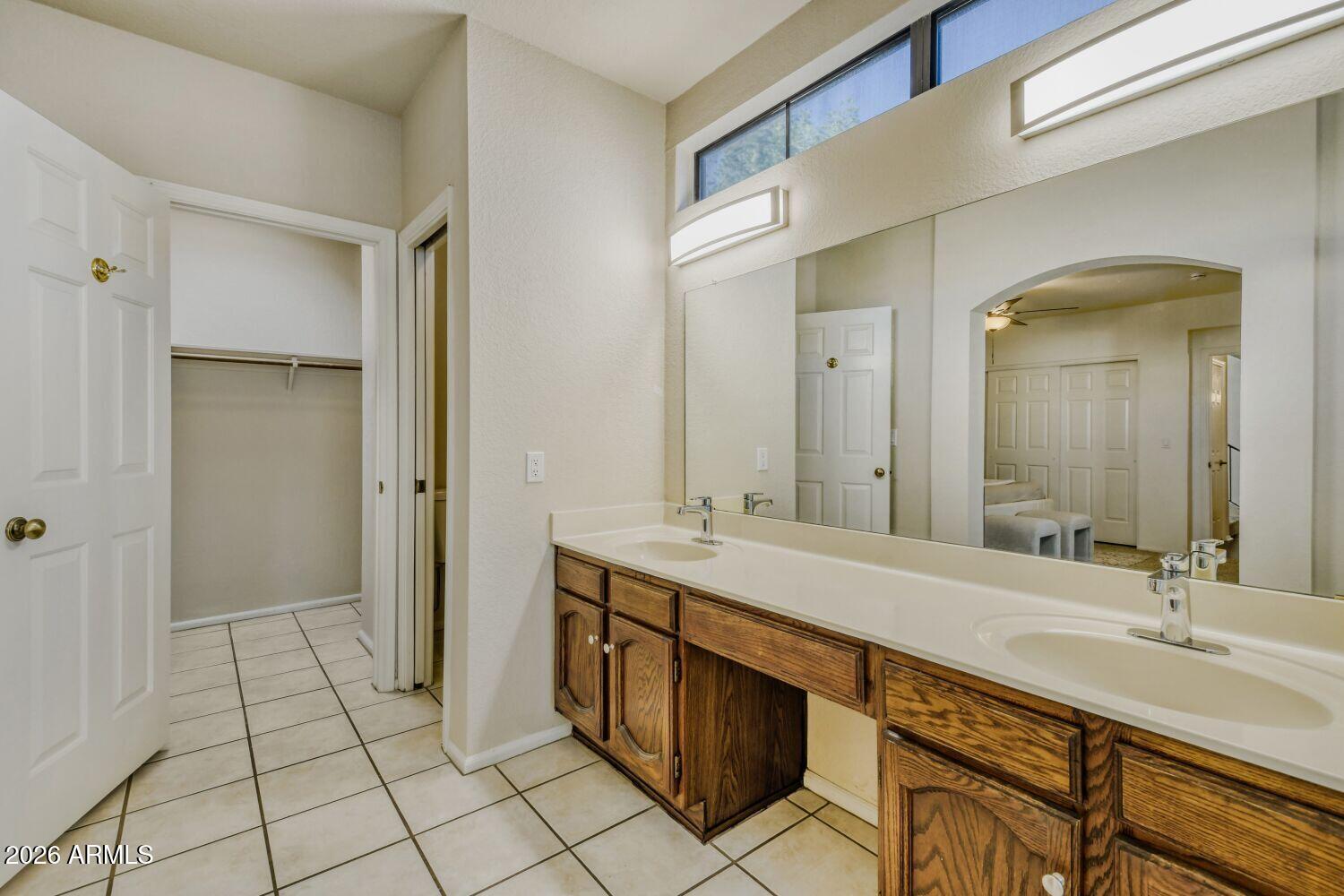 8870 S HEATHER Drive