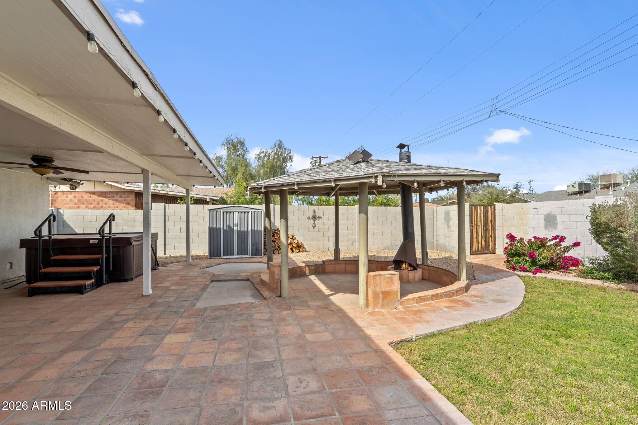 3007 N 84TH Place