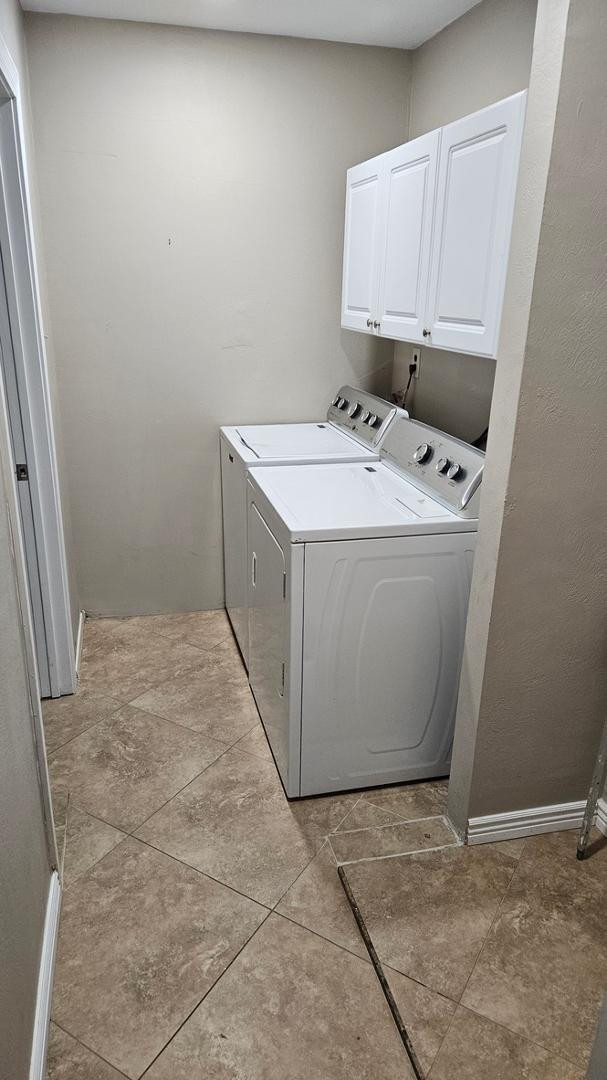 3007 N 84TH Place