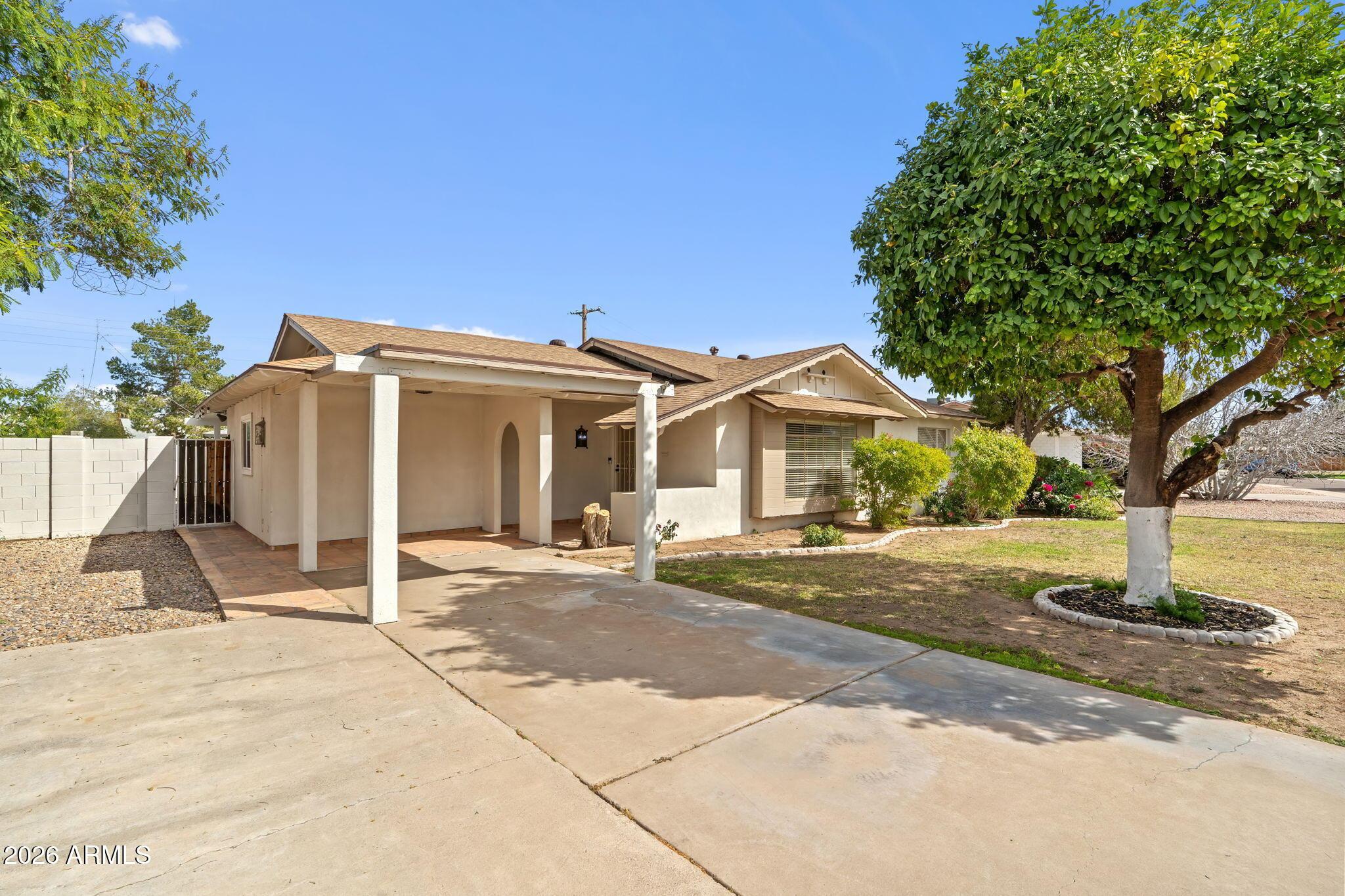 3007 N 84TH Place