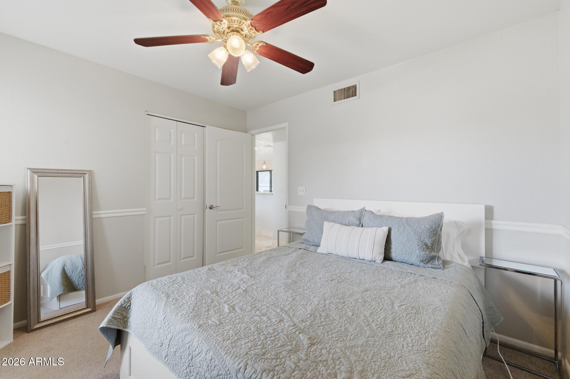 38 W HILLVIEW Street