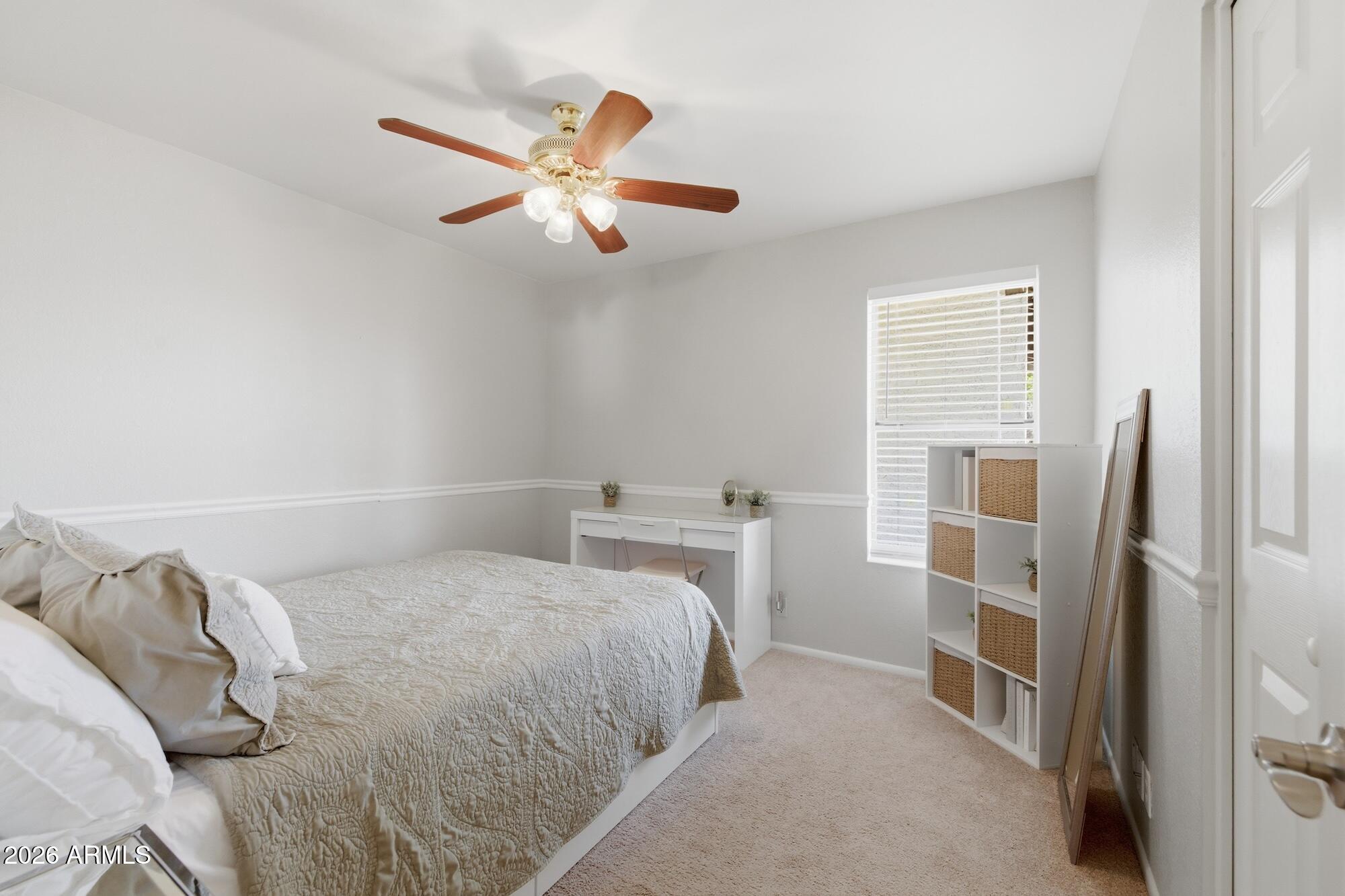 38 W HILLVIEW Street