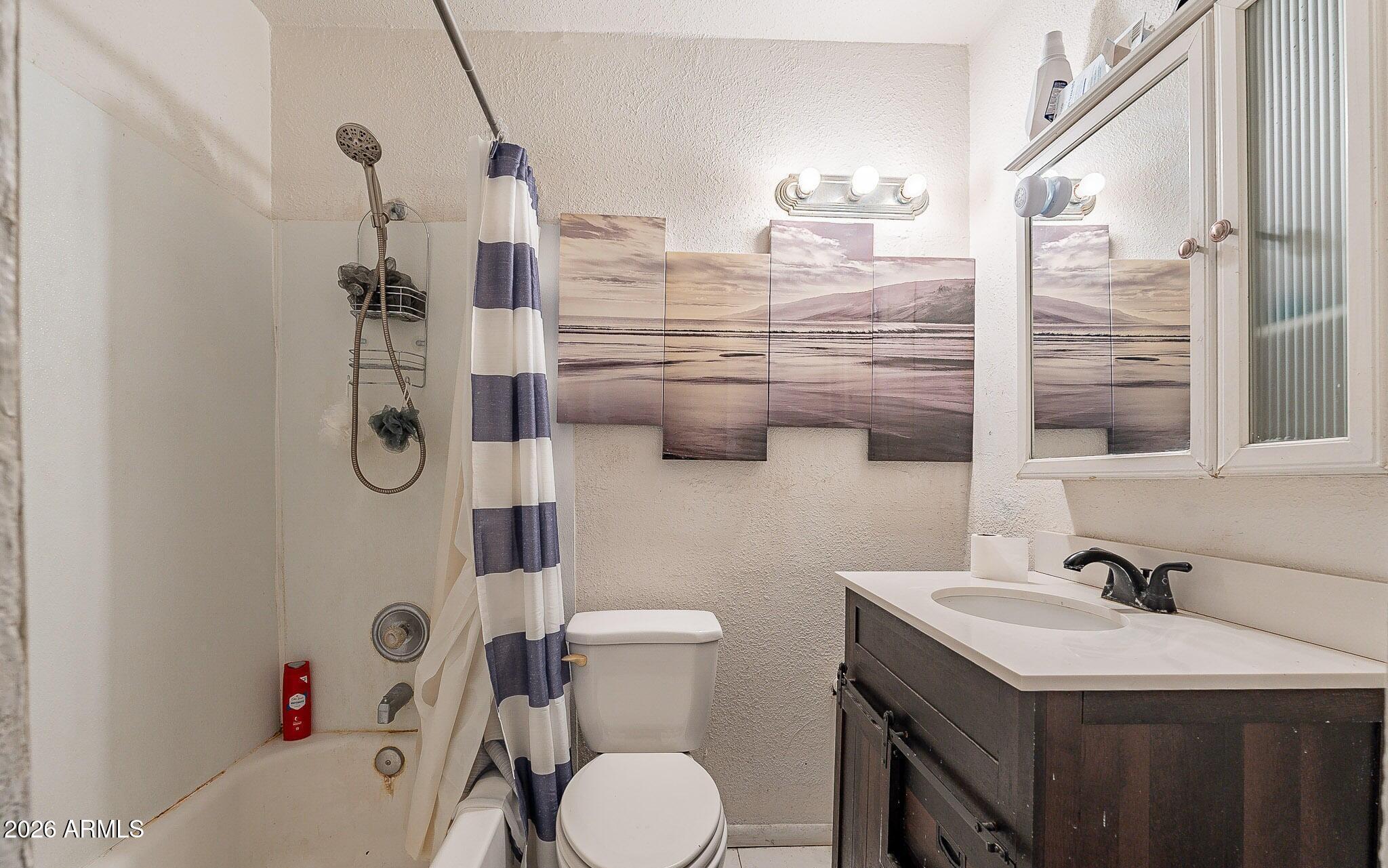 1021 N HAROLD Street