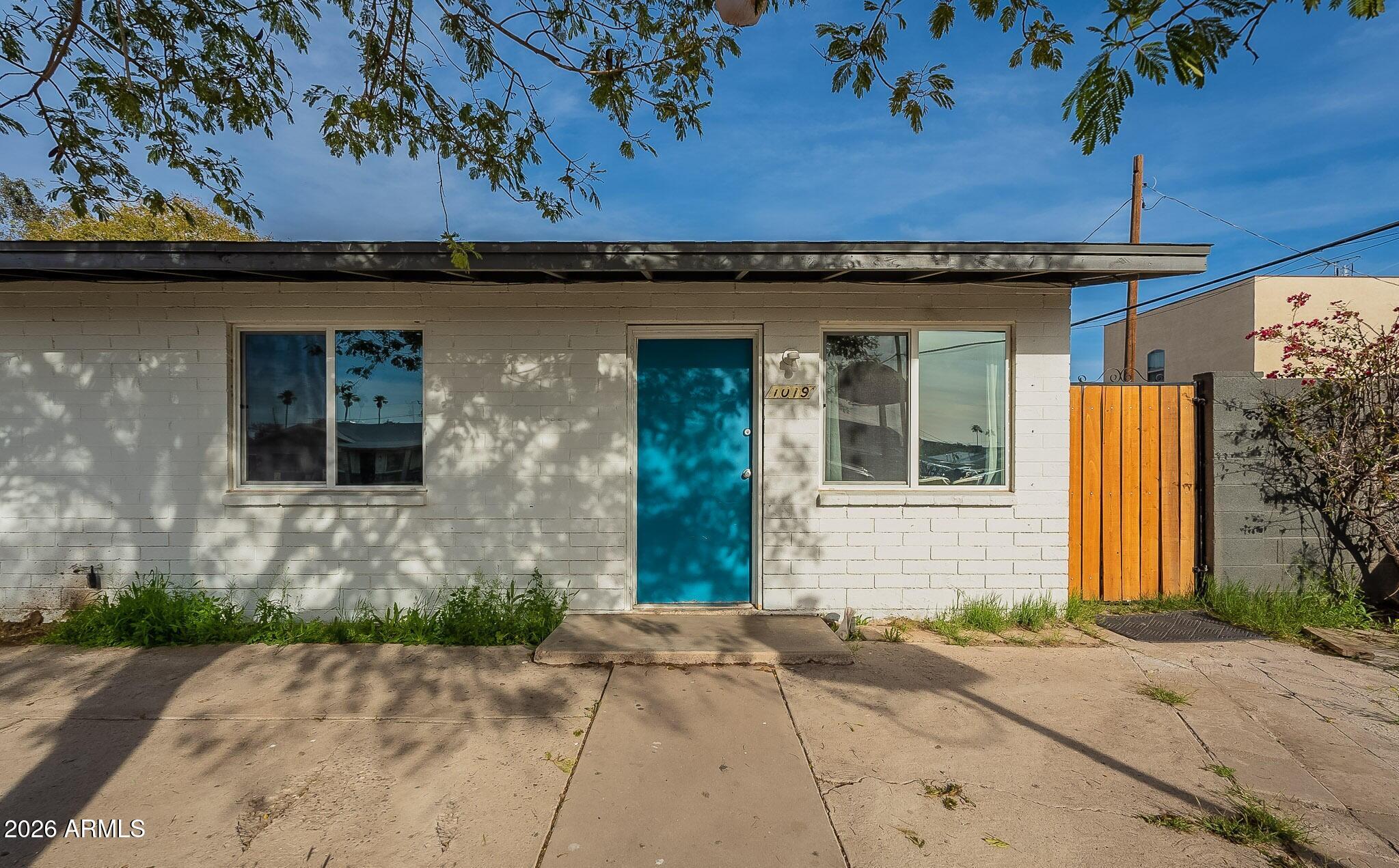 1021 N HAROLD Street