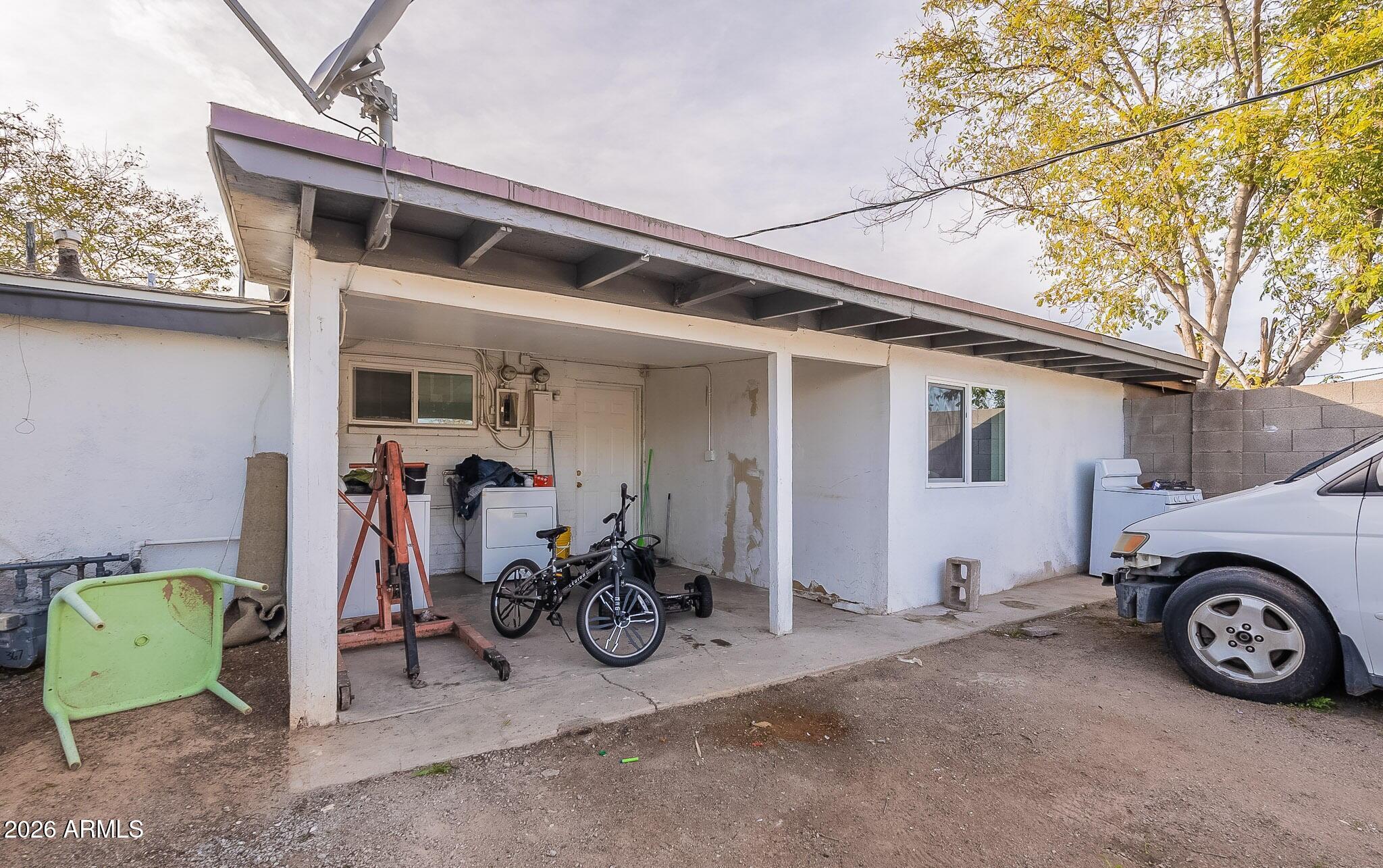 1021 N HAROLD Street