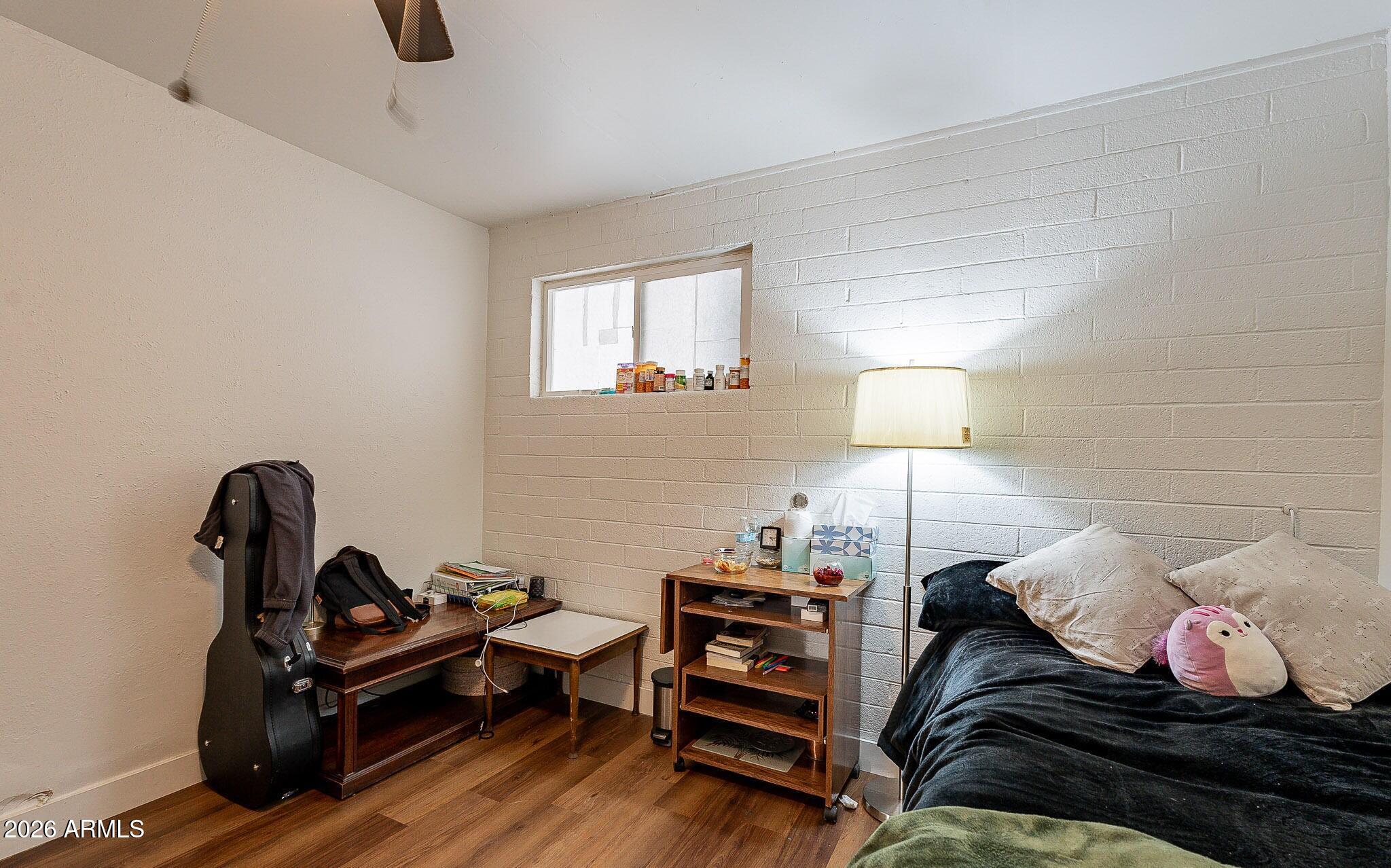 1021 N HAROLD Street