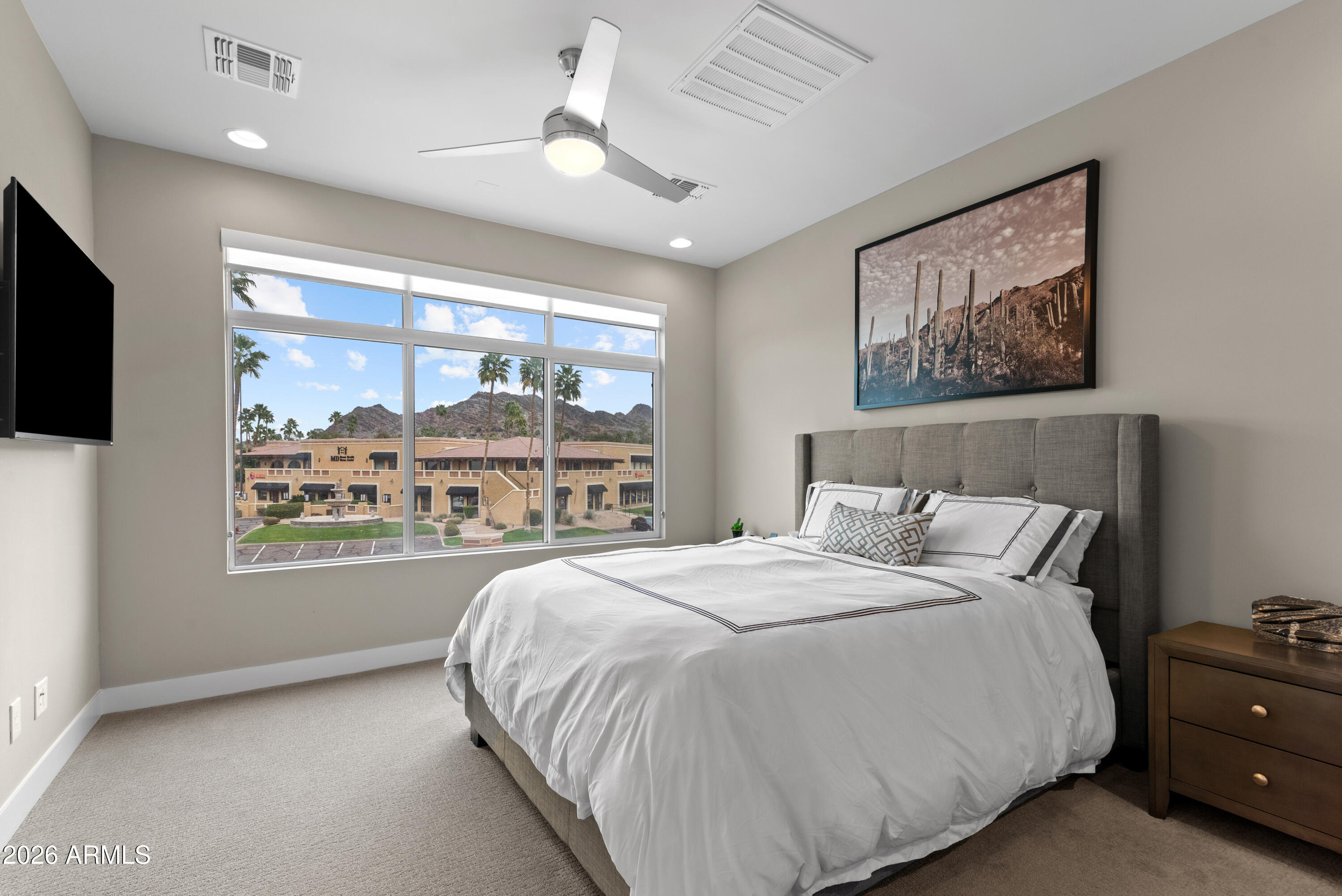 1717 E MORTEN Avenue 3