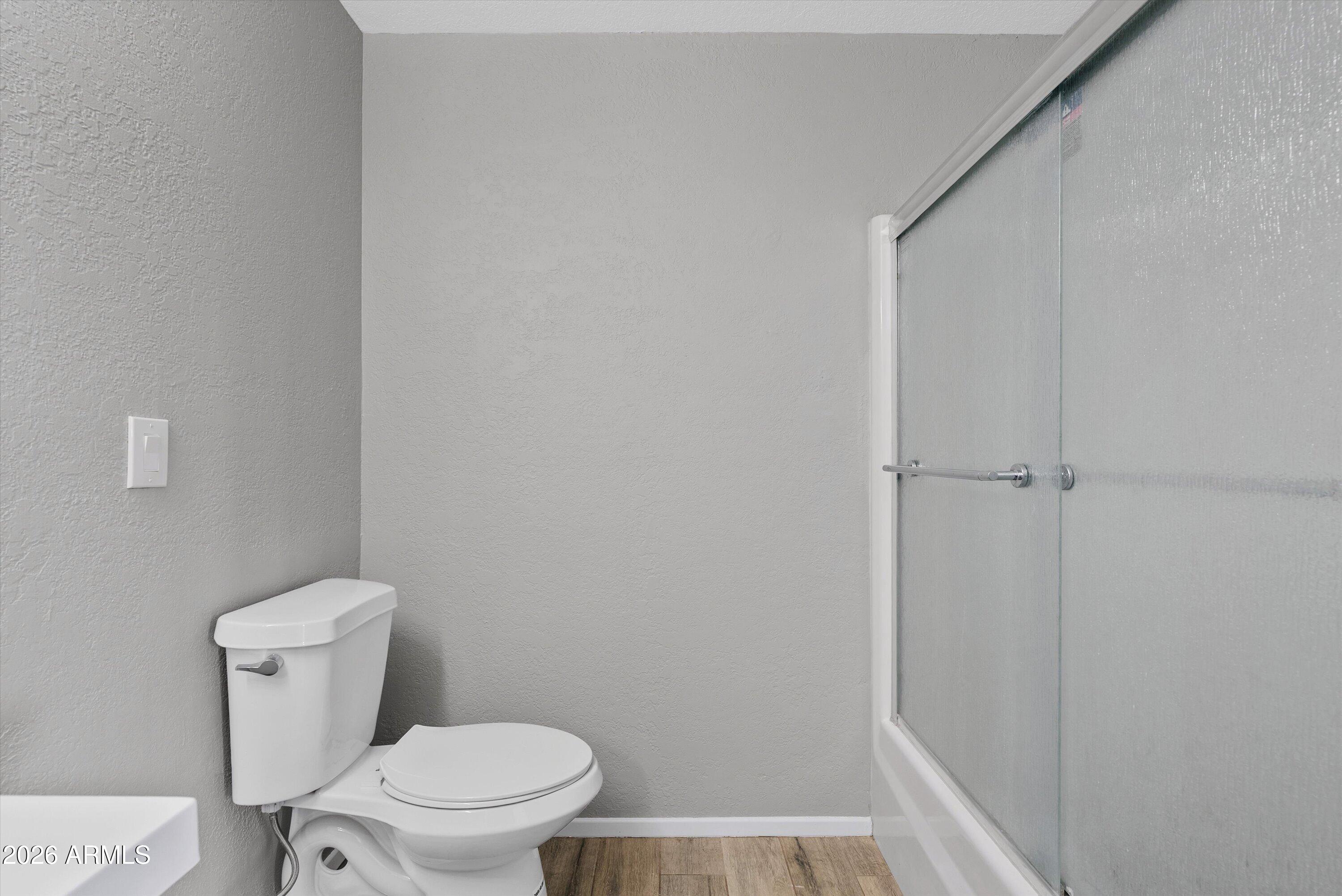 2232 W LINDNER Avenue 4