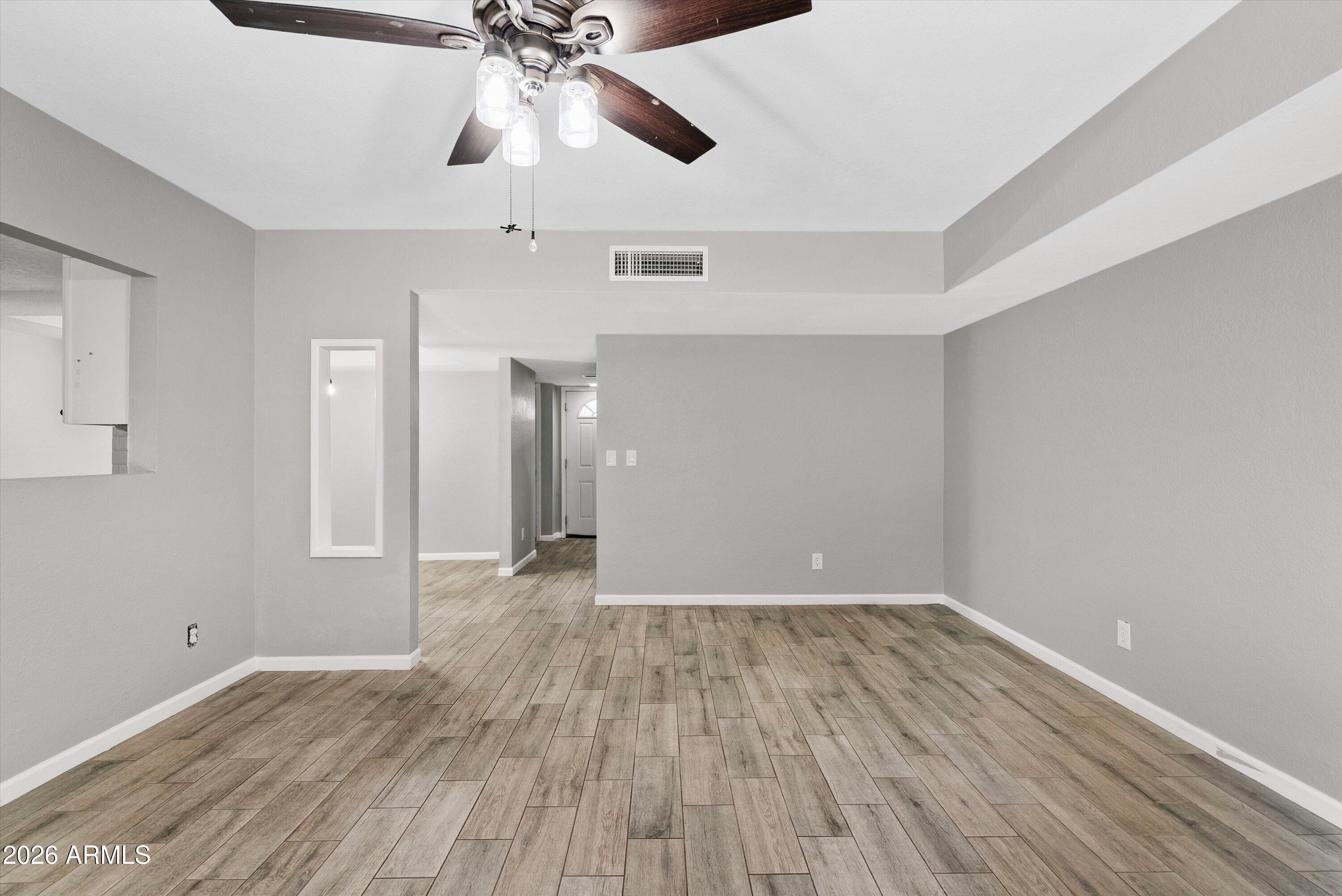 2232 W LINDNER Avenue 4