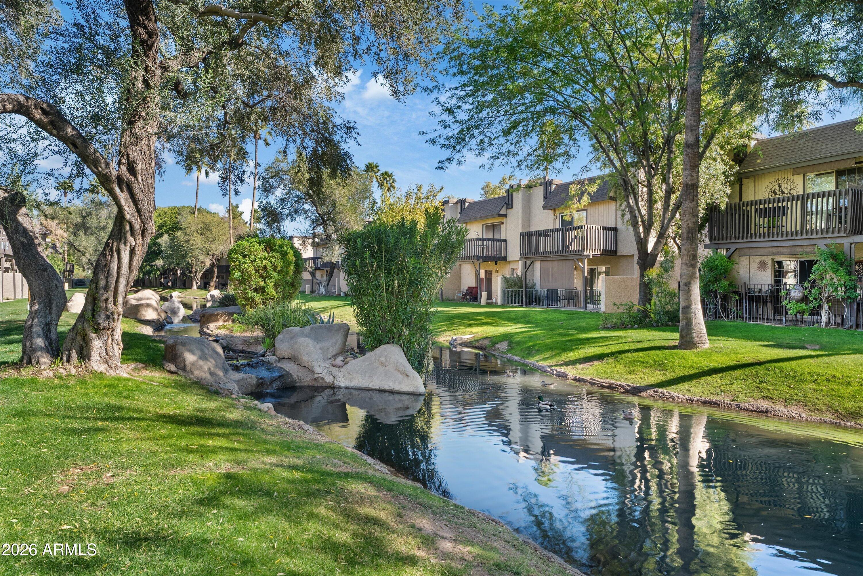 2232 W LINDNER Avenue 4