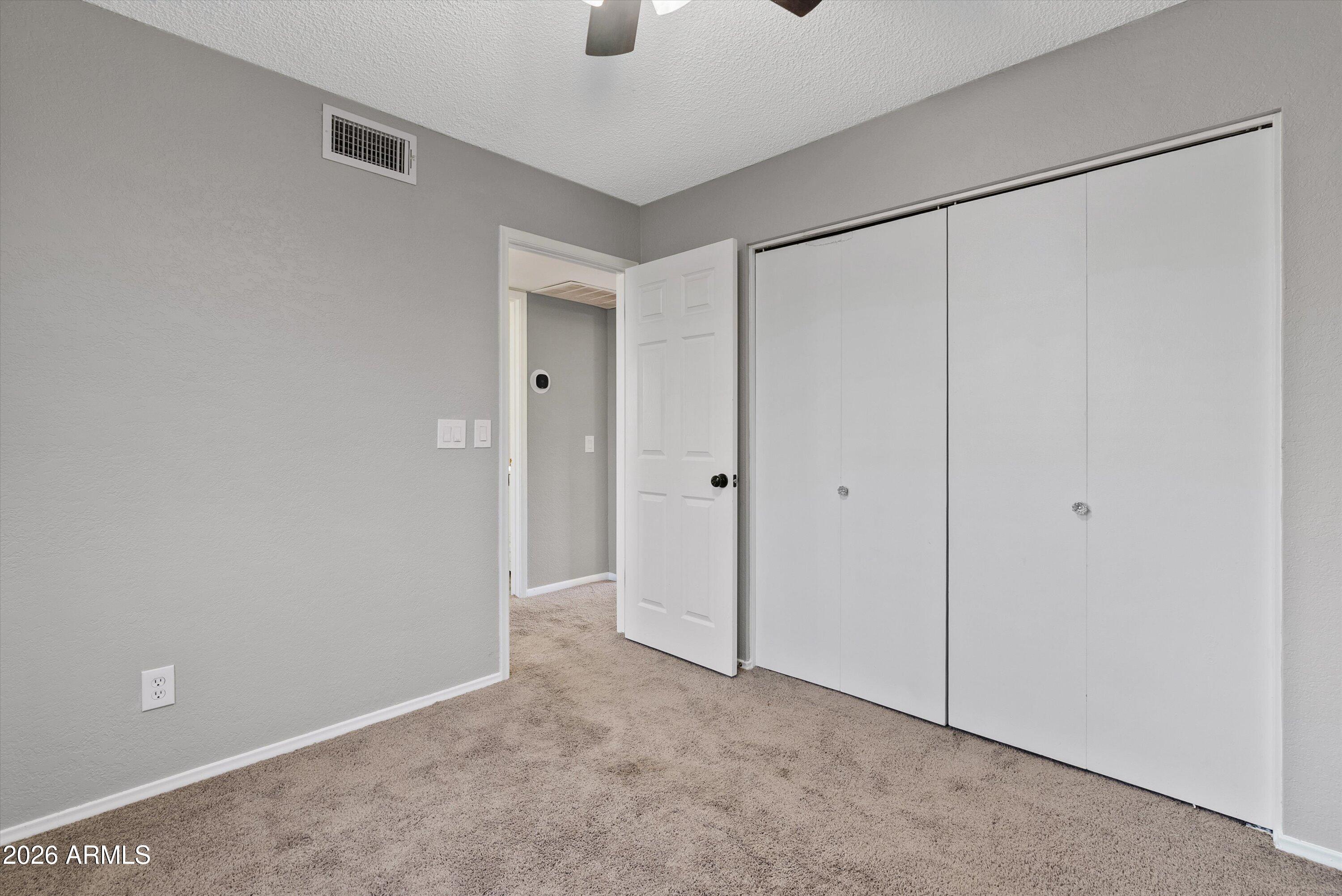 2232 W LINDNER Avenue 4