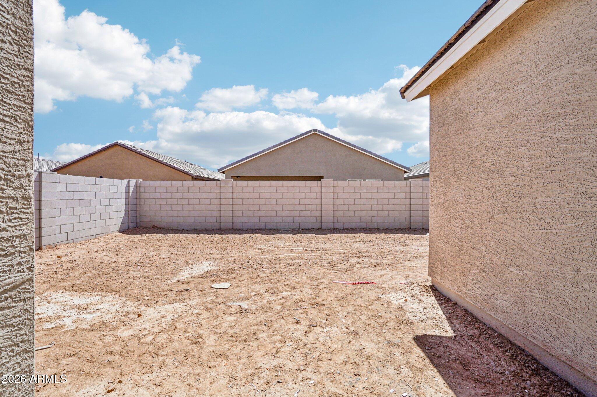 47637 W KENNER Drive