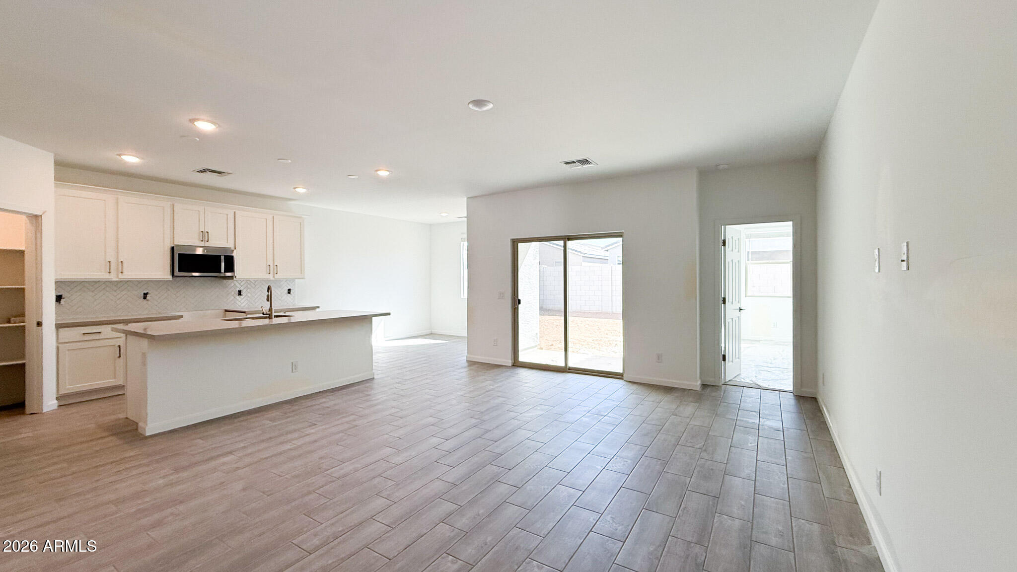 47637 W KENNER Drive