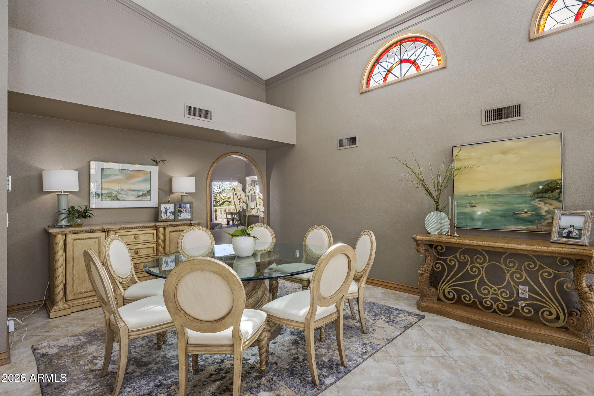 8119 E PARKVIEW Lane