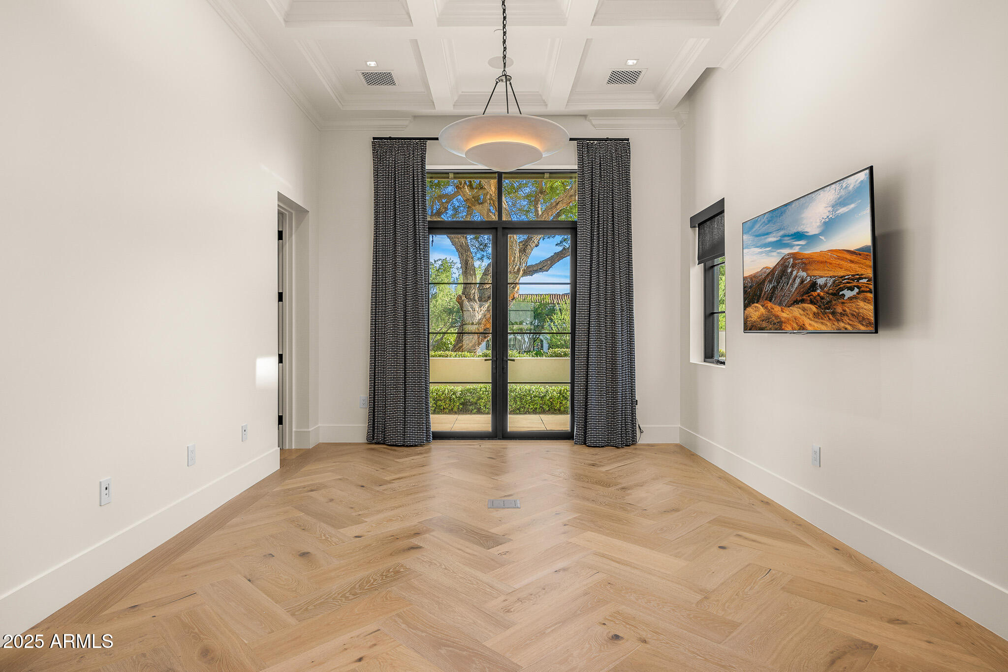 6126 E JOSHUA TREE Lane