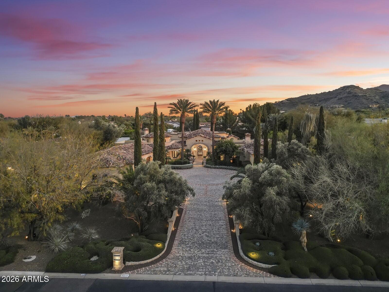 6619 E STALLION Road