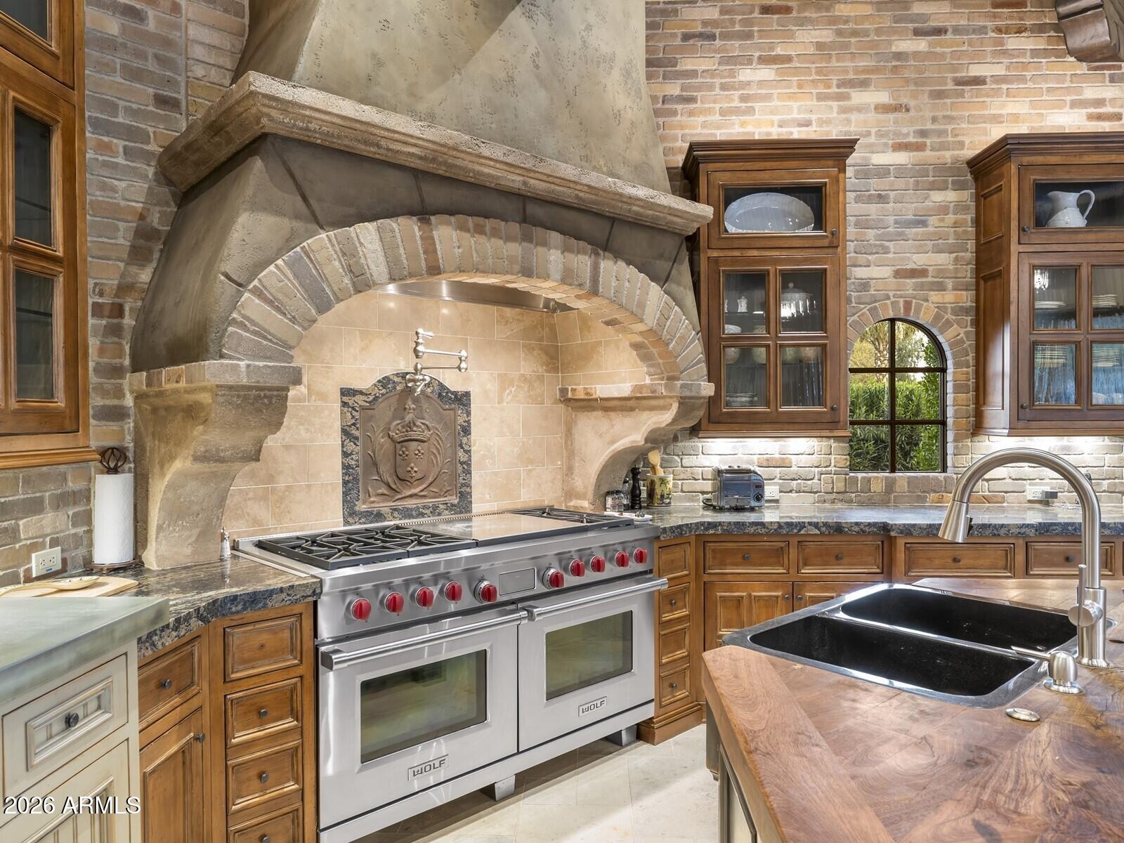 6619 E STALLION Road