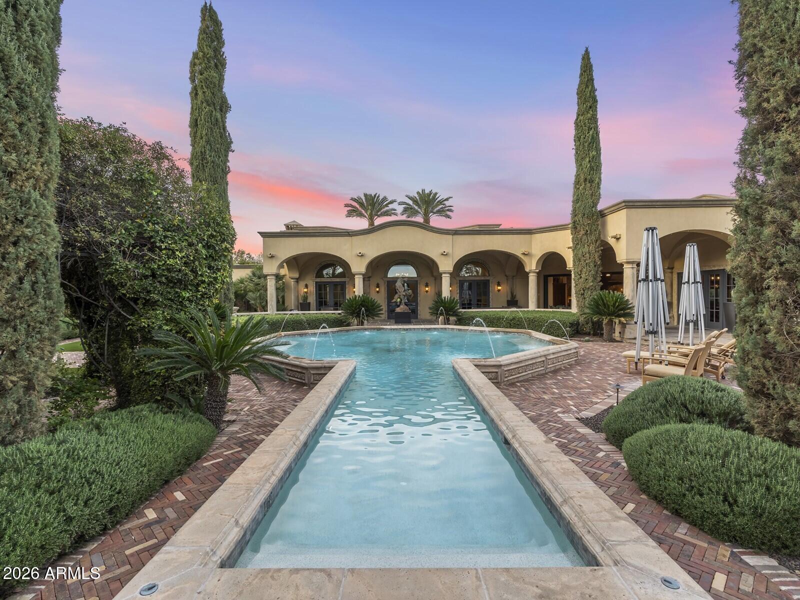 6619 E STALLION Road