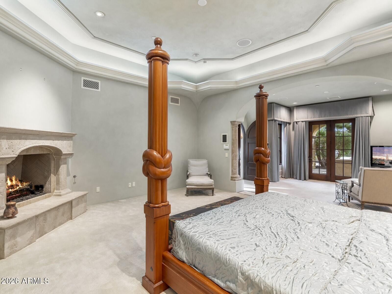 6619 E STALLION Road