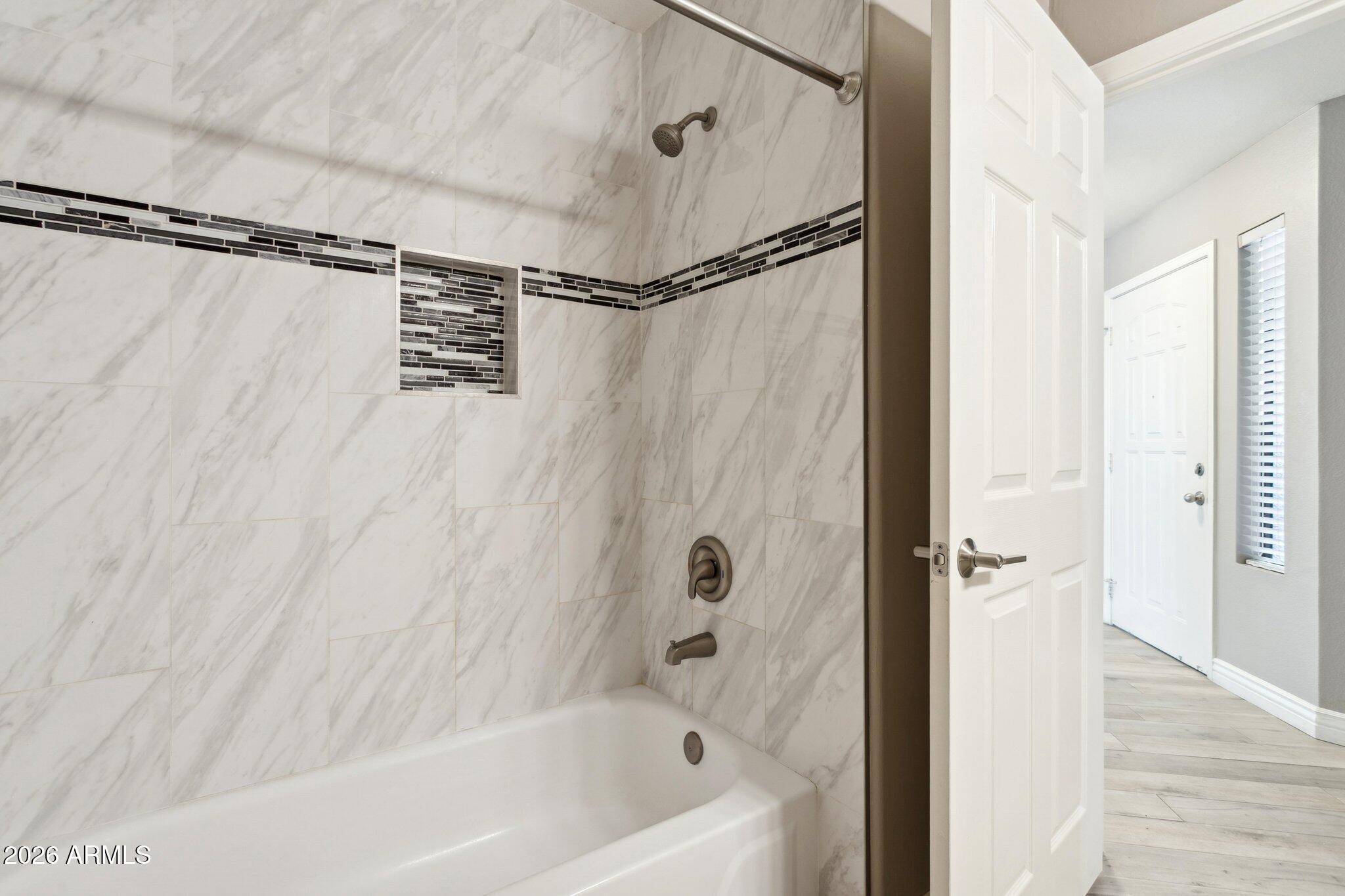 15252 N 100TH Street 1168