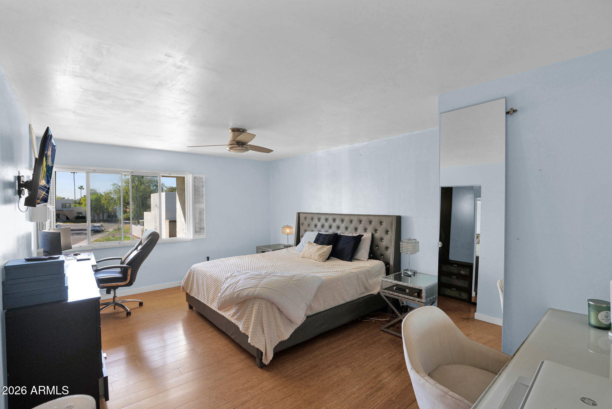 7742 E VERNON Avenue