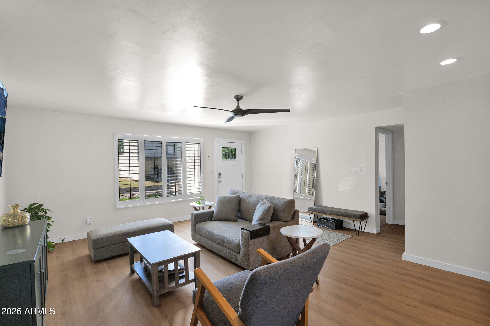 7742 E VERNON Avenue