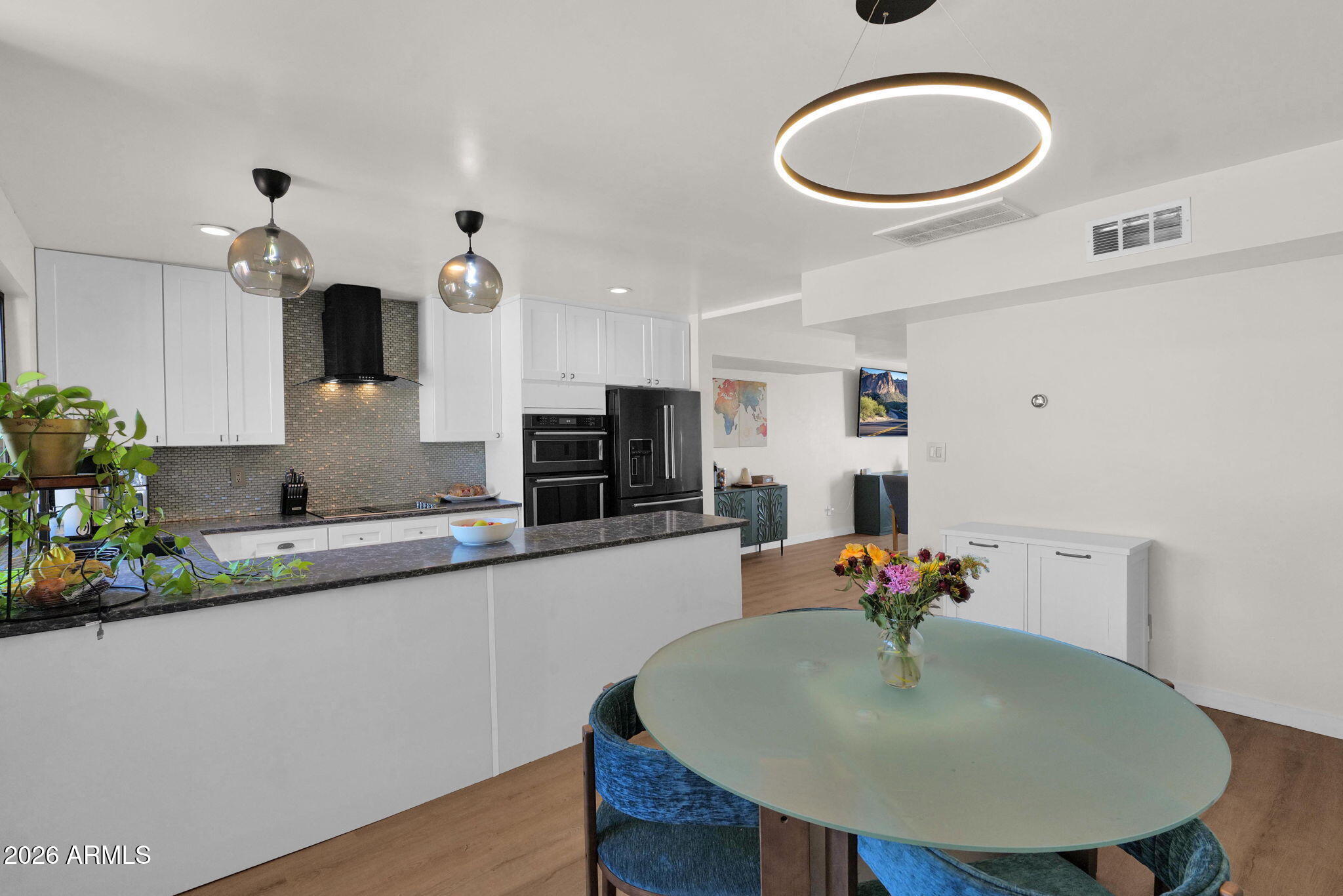 7742 E VERNON Avenue