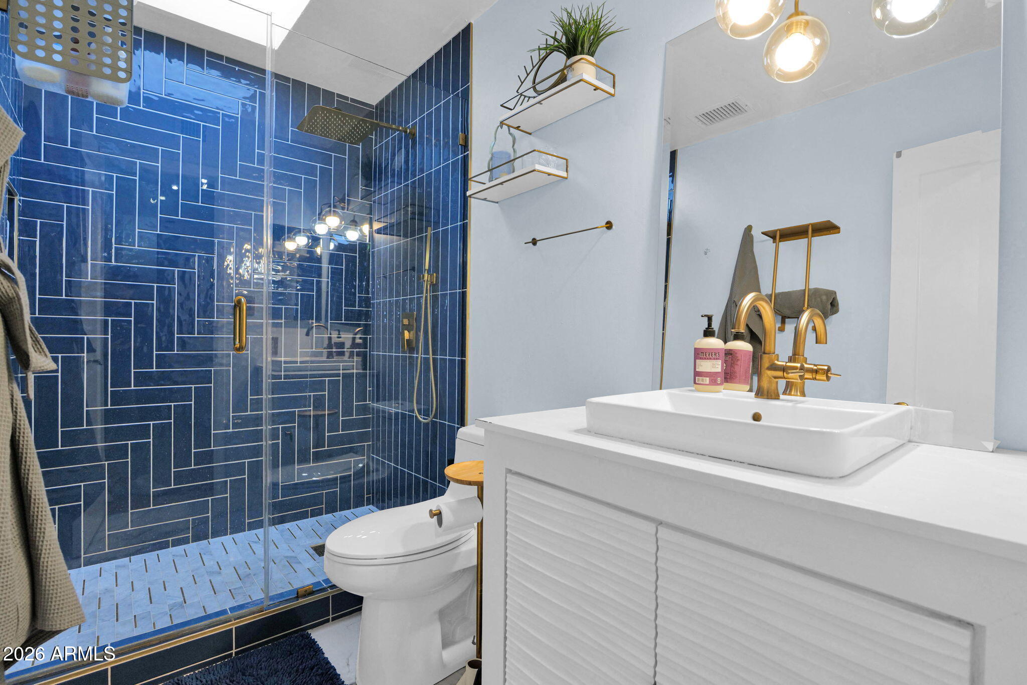 7742 E VERNON Avenue