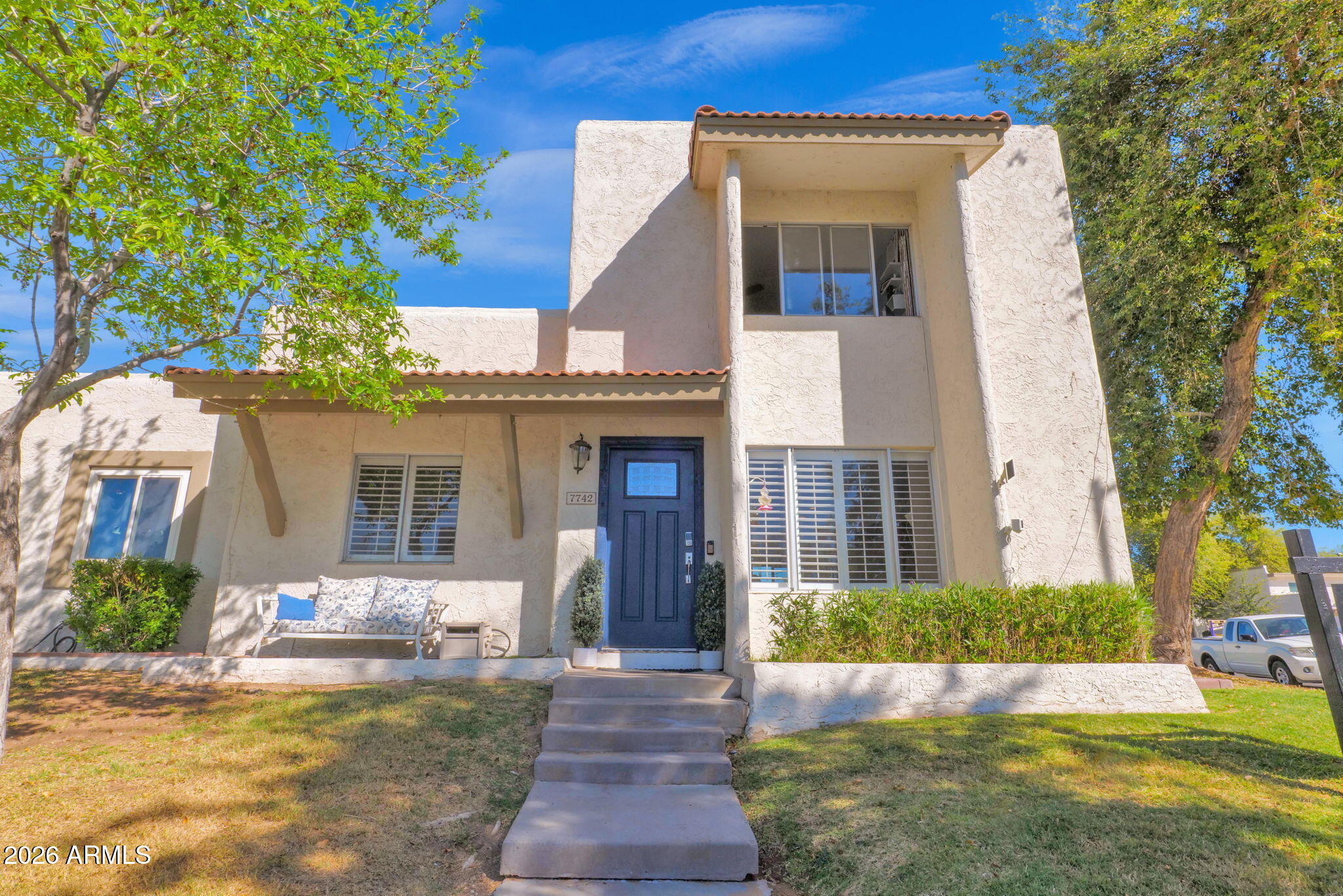 7742 E VERNON Avenue