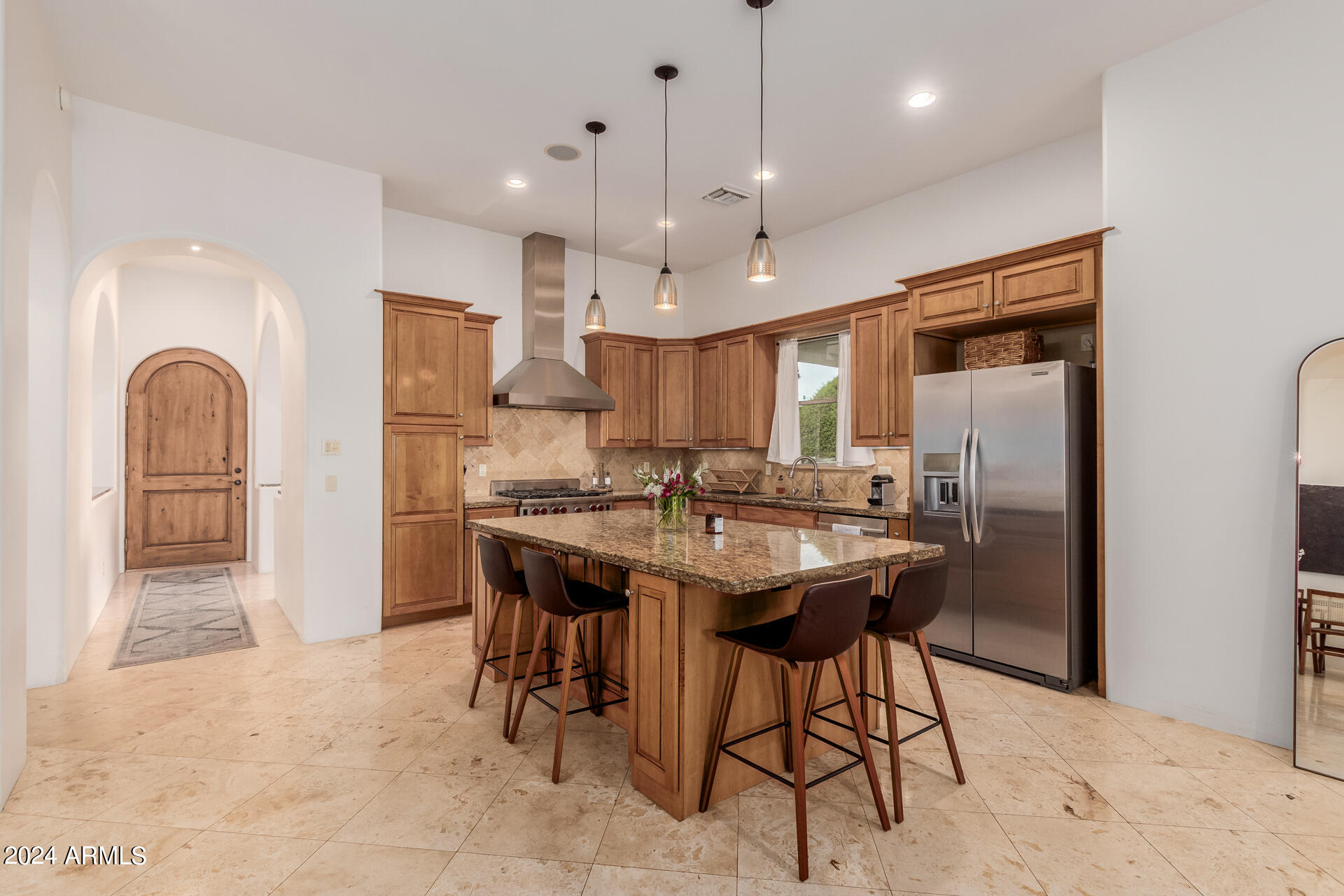 1953 E MONTEBELLO Avenue