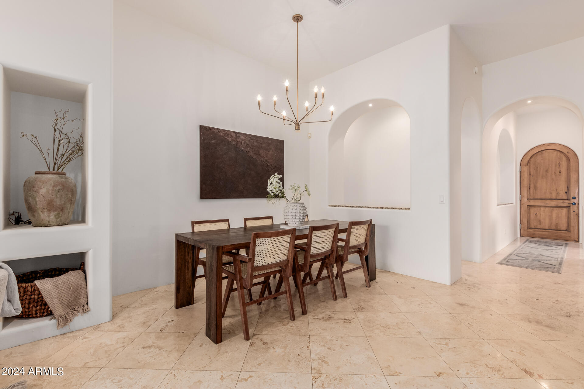 1953 E MONTEBELLO Avenue