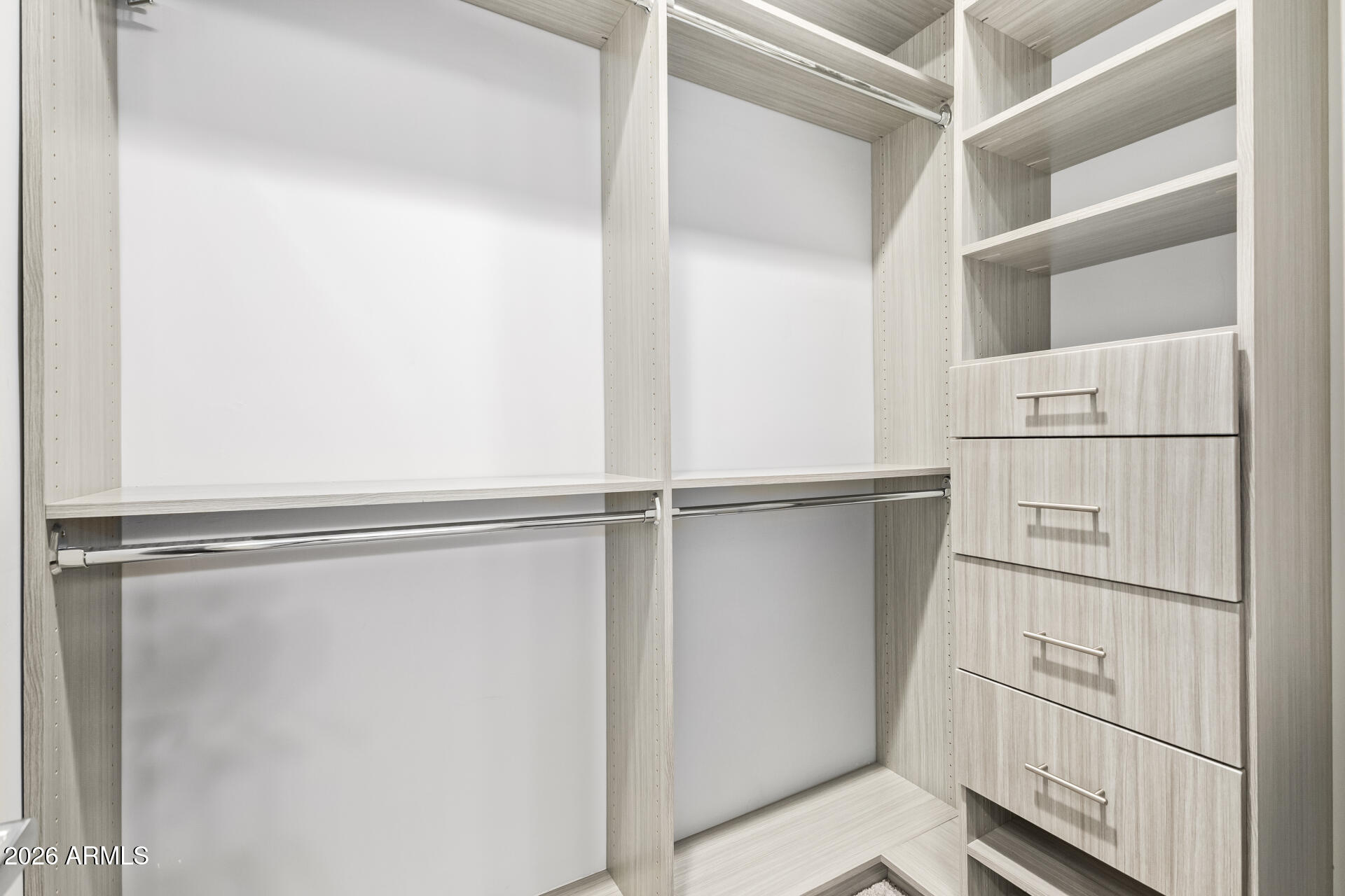 2315 E PINCHOT Avenue 126