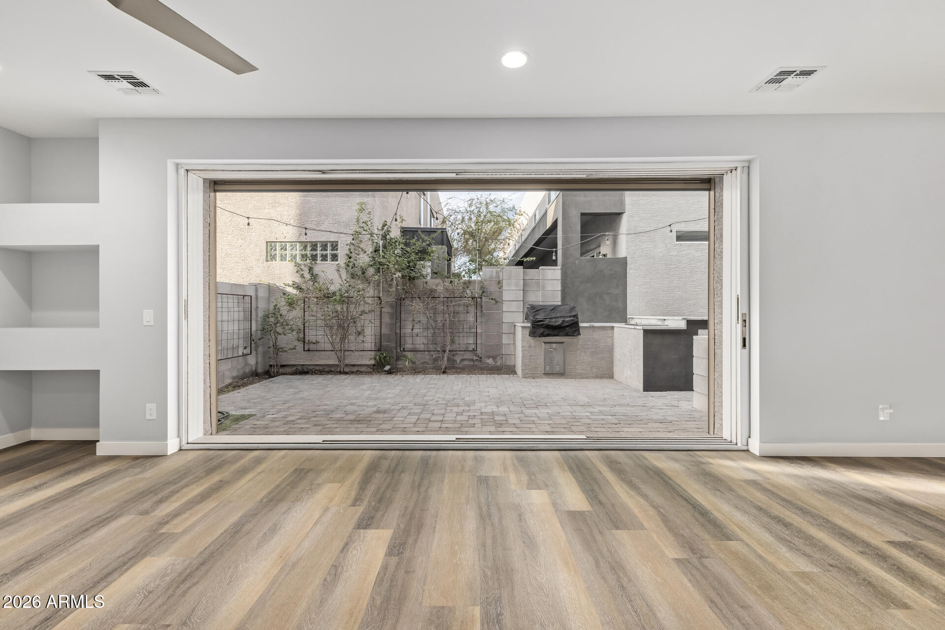 2315 E PINCHOT Avenue 126