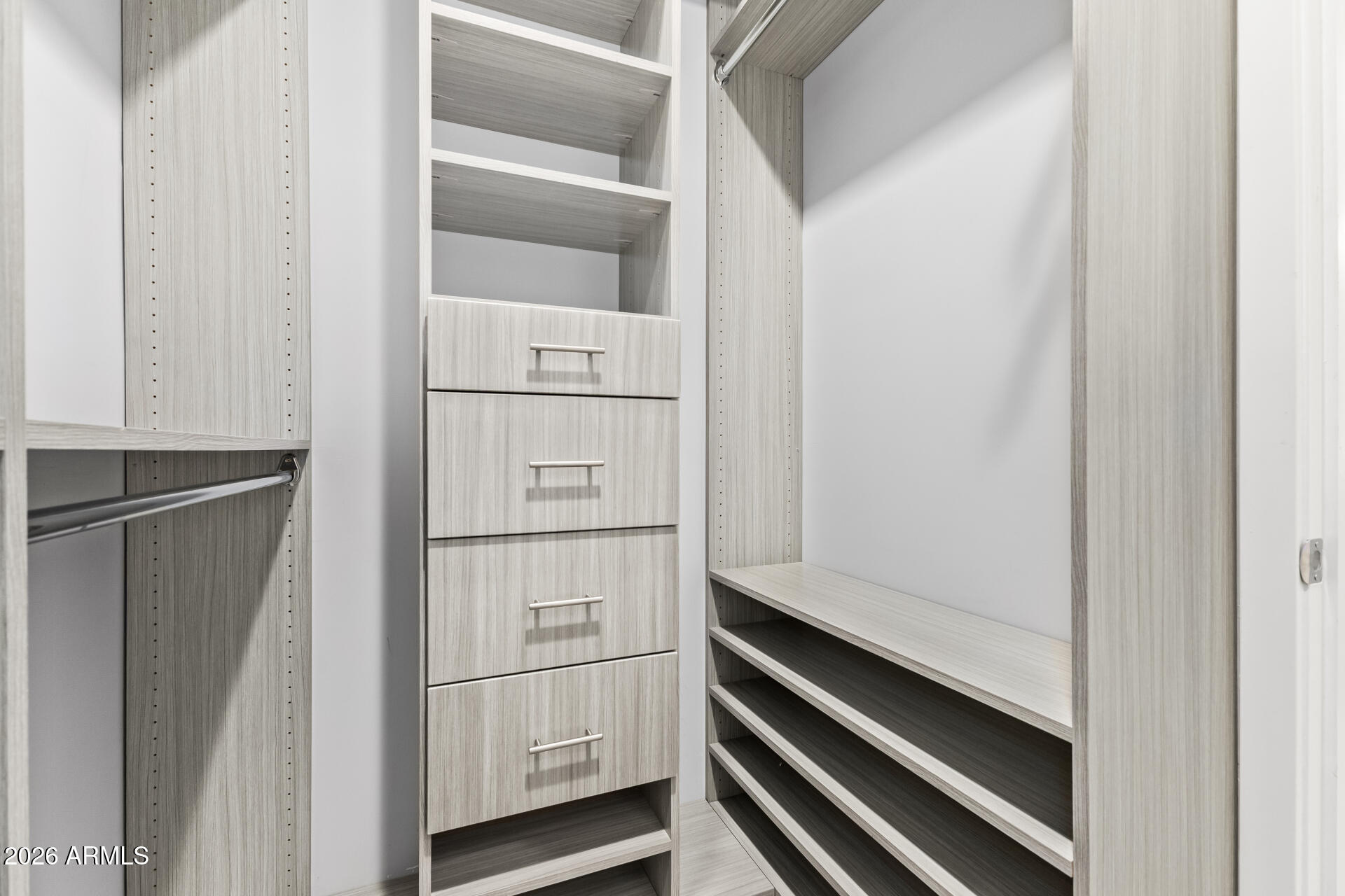 2315 E PINCHOT Avenue 126