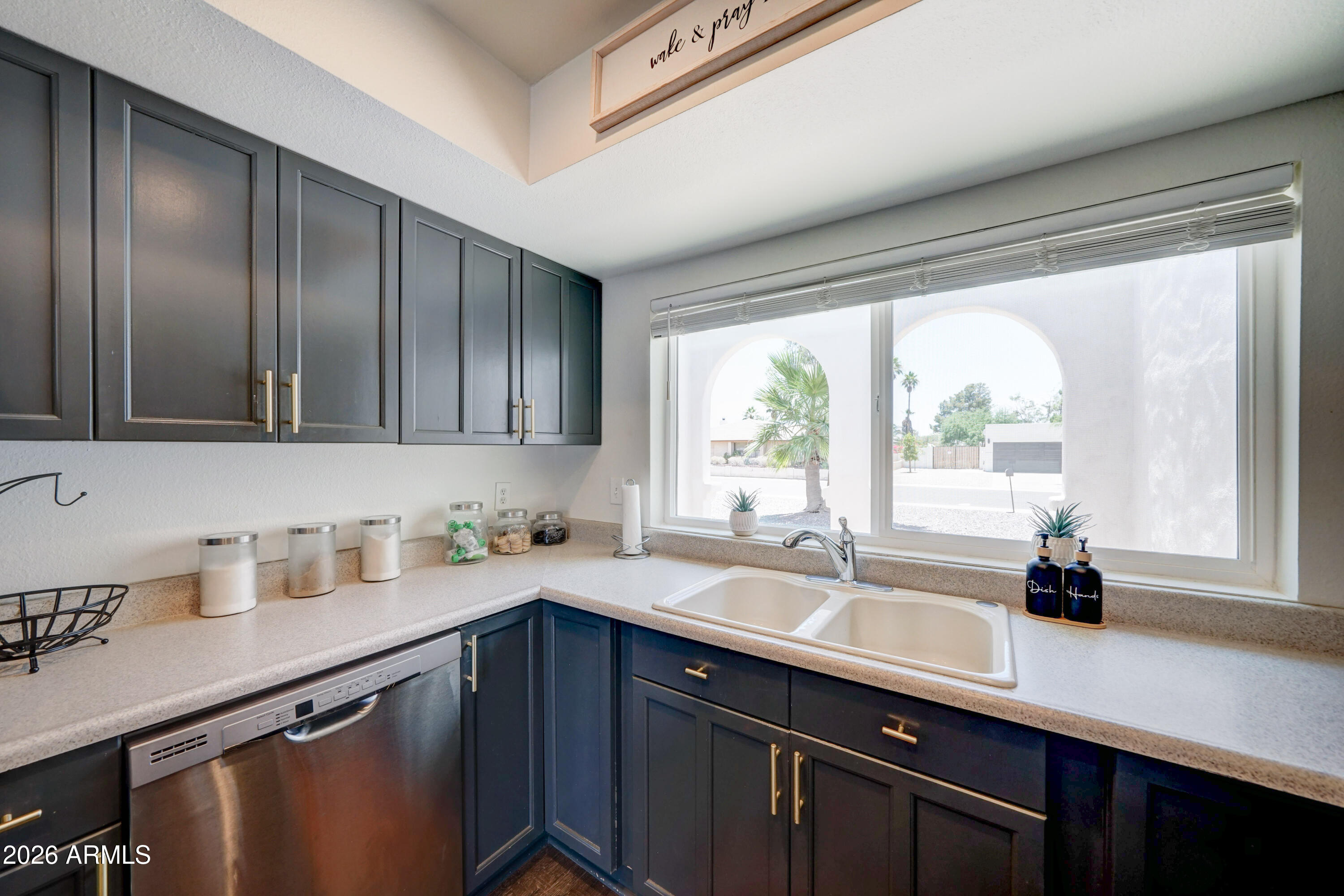 4820 E SUNNYSIDE Drive