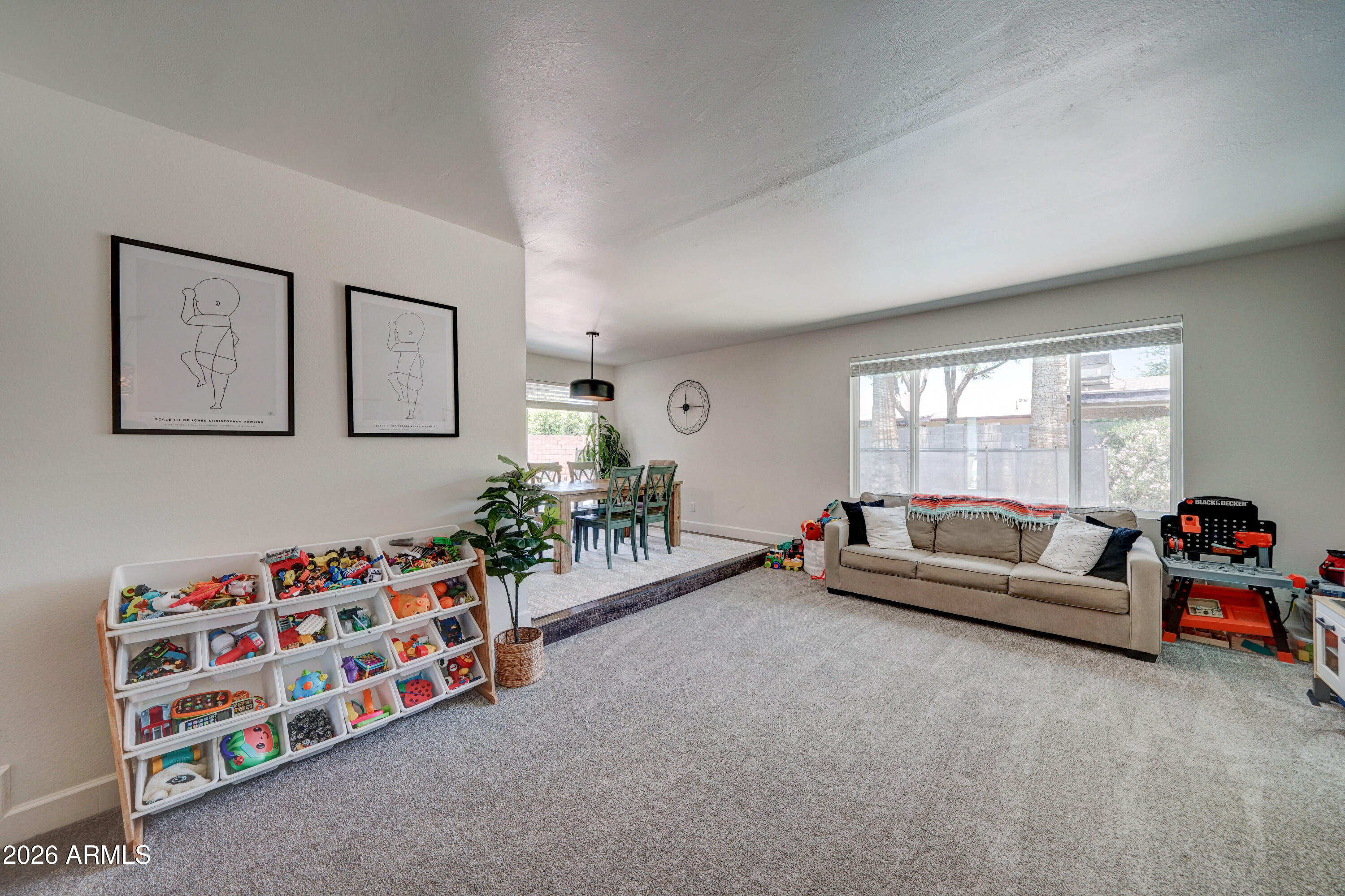 4820 E SUNNYSIDE Drive