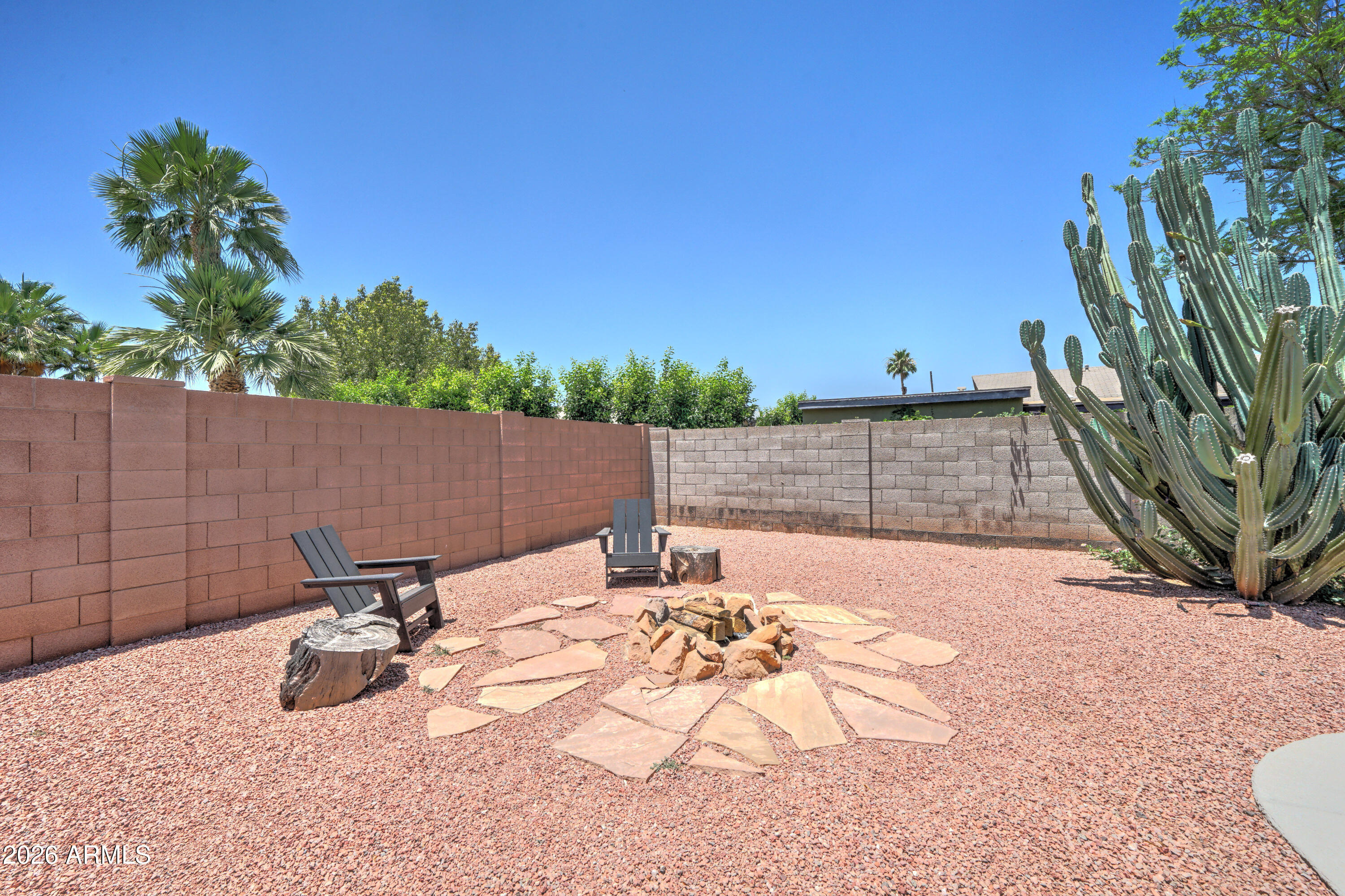 4820 E SUNNYSIDE Drive