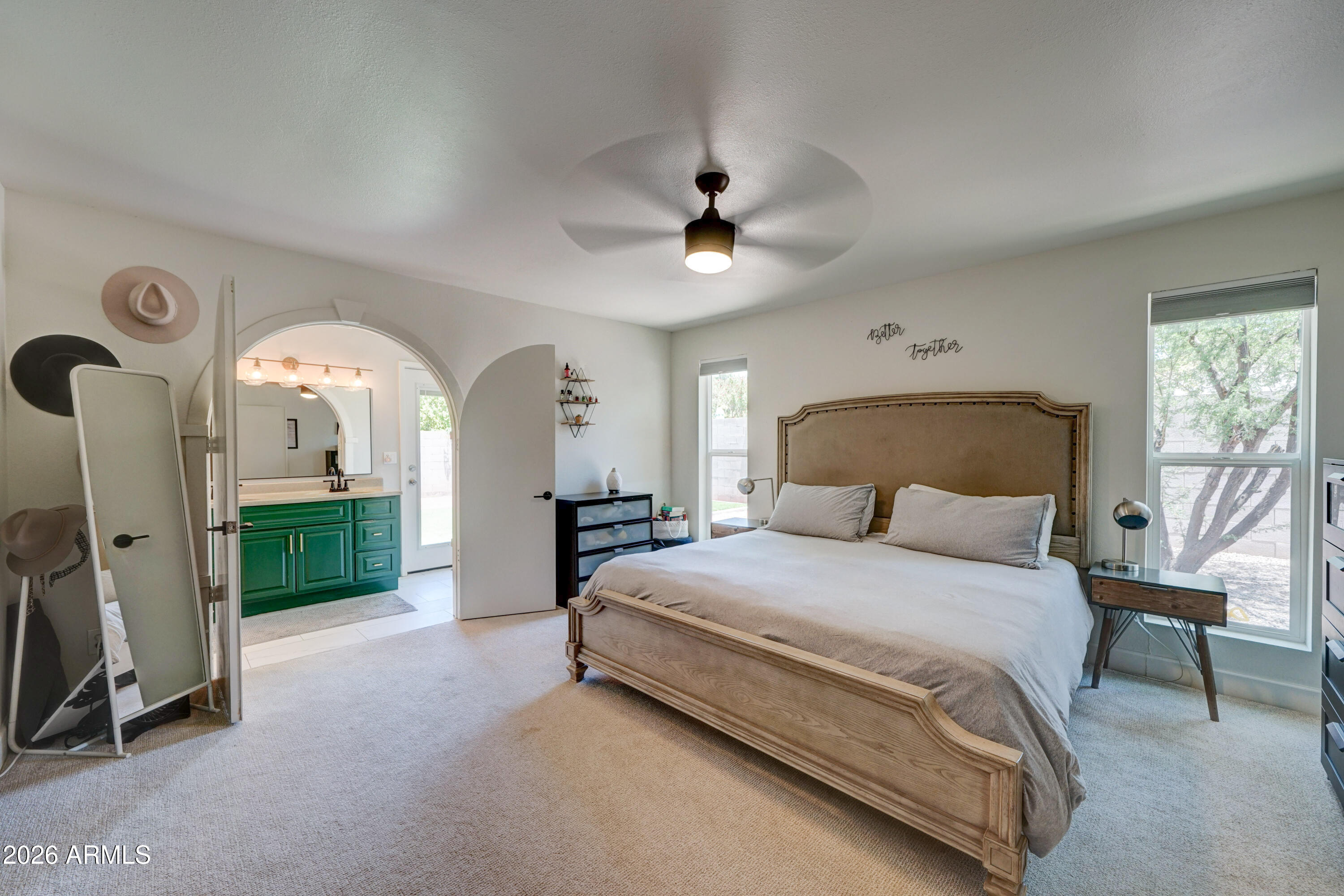 4820 E SUNNYSIDE Drive