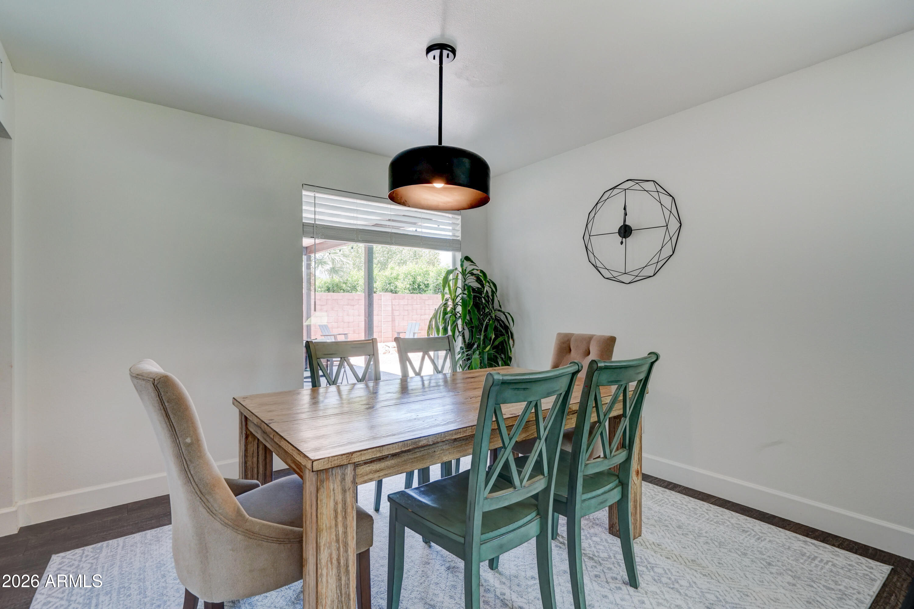 4820 E SUNNYSIDE Drive