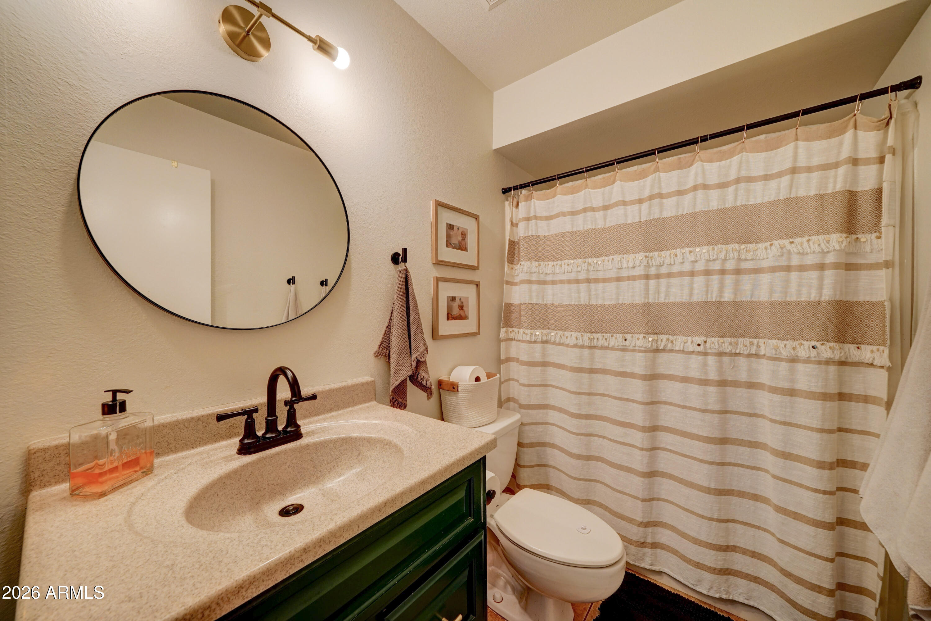 4820 E SUNNYSIDE Drive